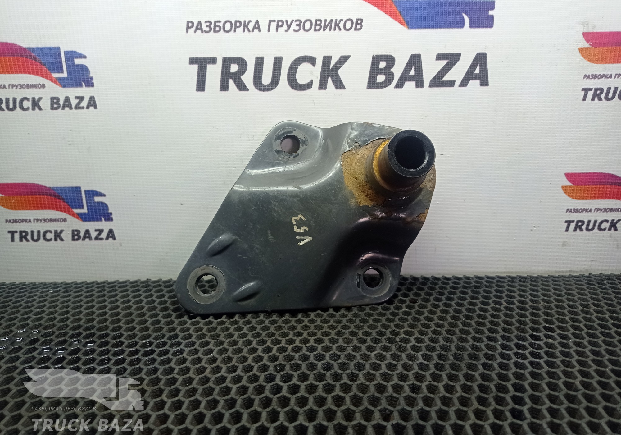 1075787 Кронштейн цилиндра подъёма кабины для Volvo FH 3 (с 2008 по 2012)
