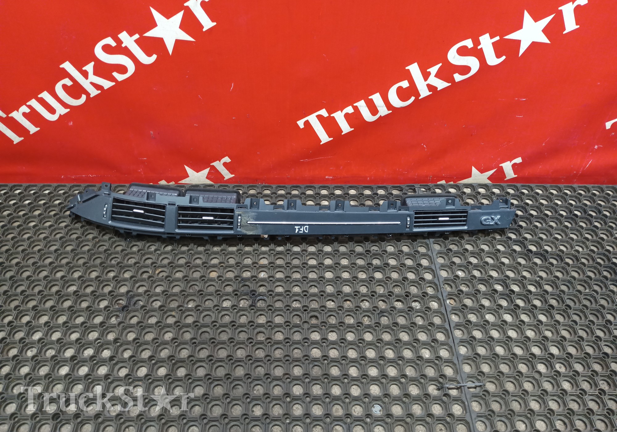 5305185C6203 Накладка торпедо 2023г для DongFeng GX DFH4180