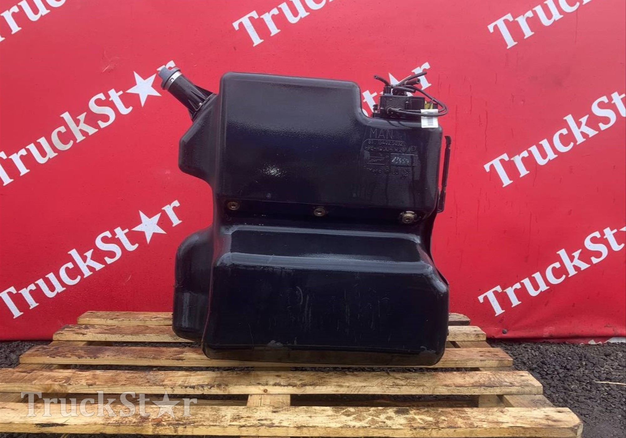 81154006129 Бак AdBlue 80L для Sinotruk Sitrak C7H
