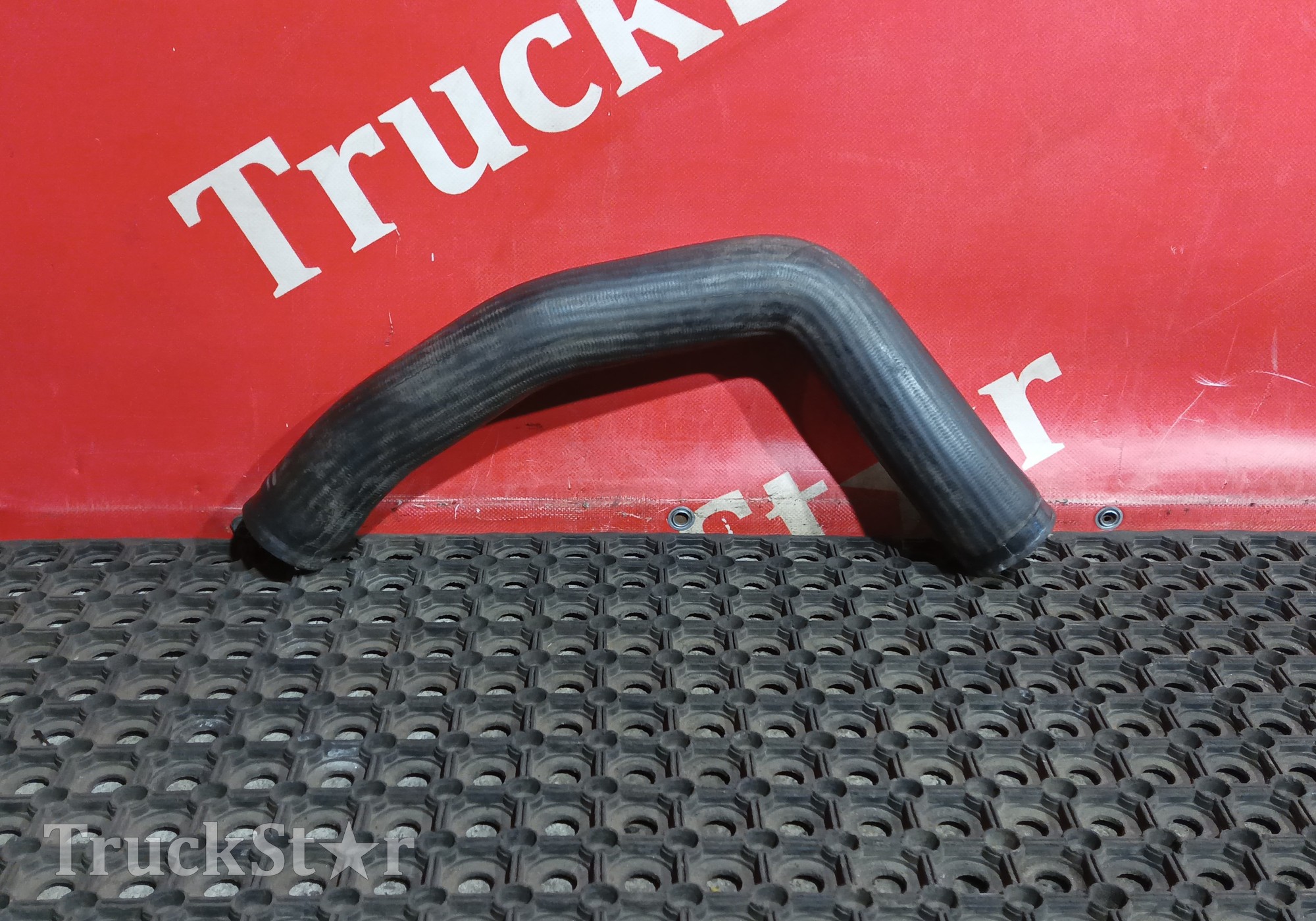 81963010960 Патрубок радиатора для Man TGX