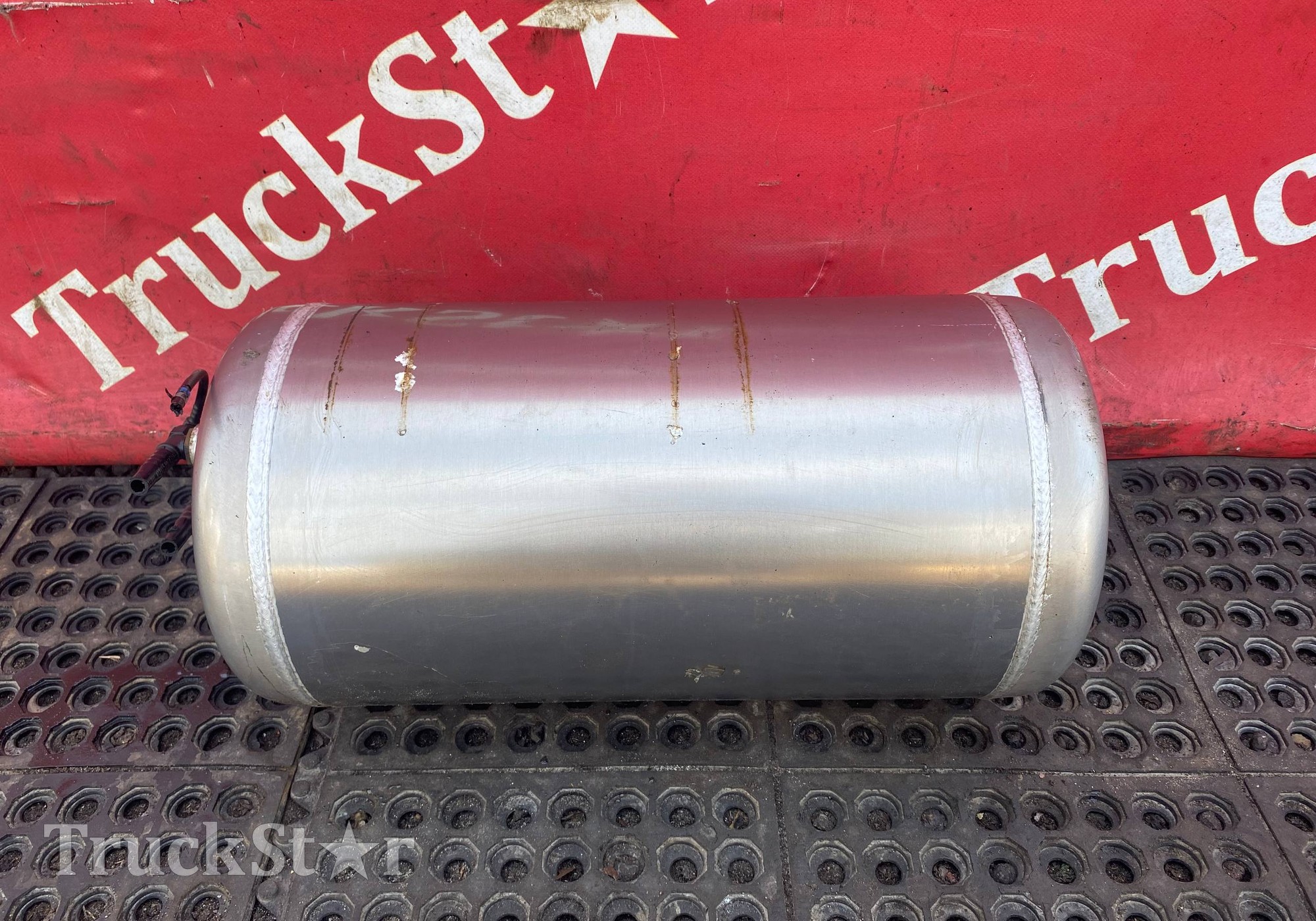 WG9000360786 Ресивер воздушный 30 L 2023г. для Sinotruk Sitrak C7H
