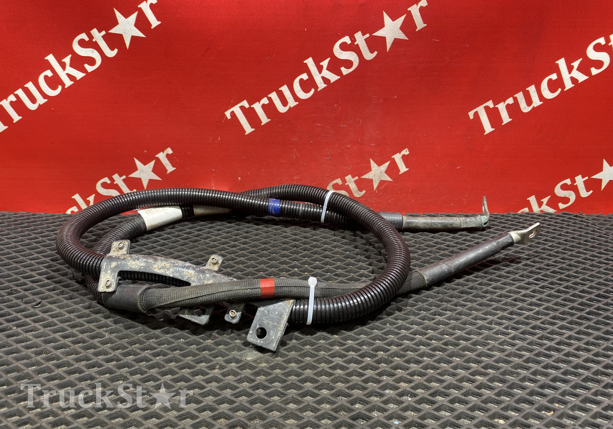 2337600 Провод аккумулятора 2019г для Scania 6-series R (с 2016)