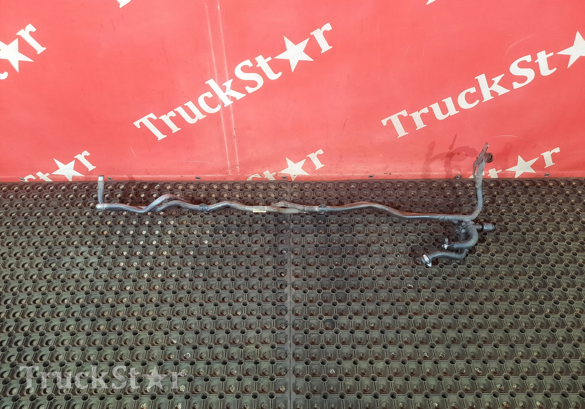 7421536540 Трубка системы охлаждения для Volvo FH 4 (с 2012)