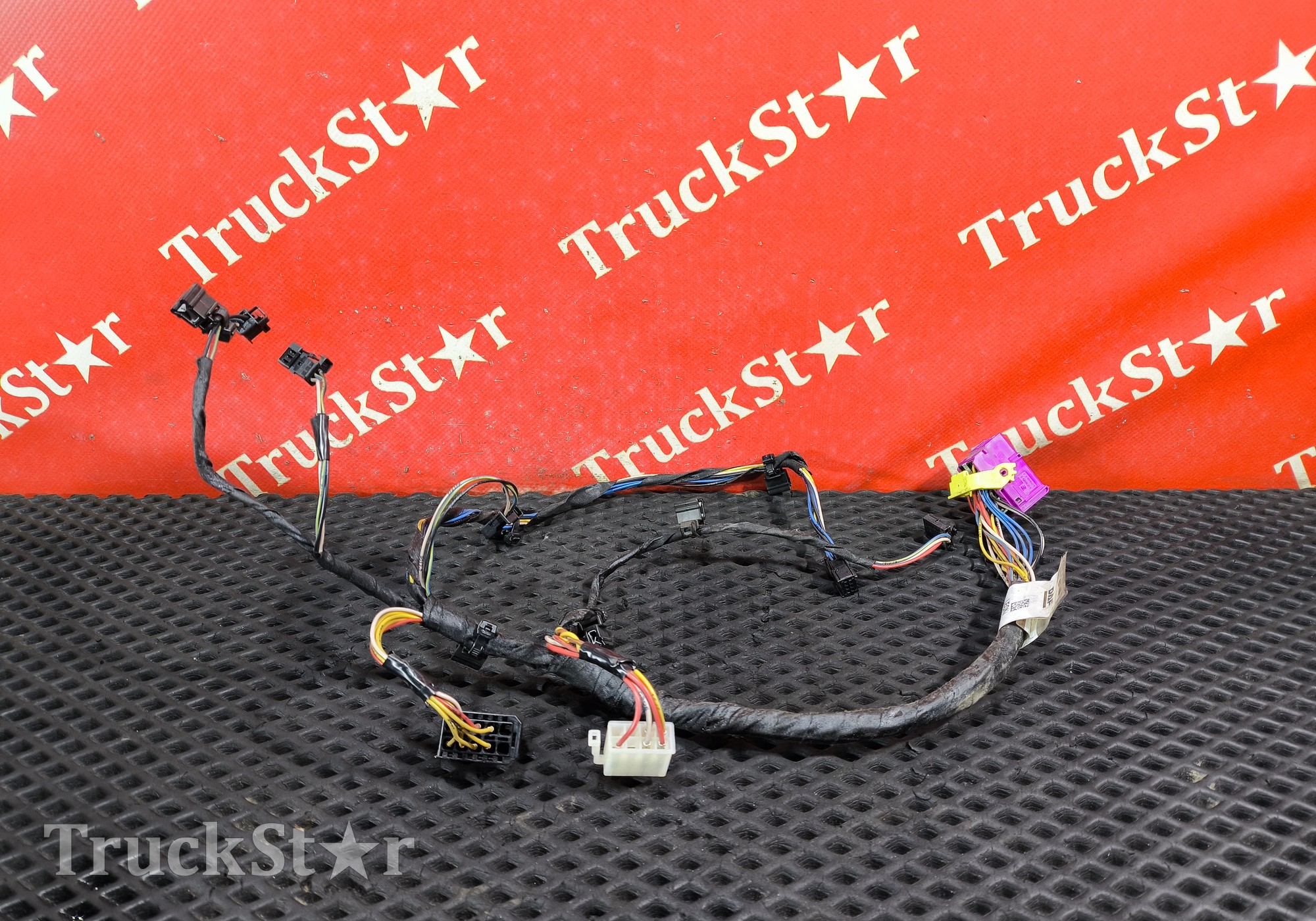 2118534 Проводка кабины 2019г для Daf XF106 (с 2012)