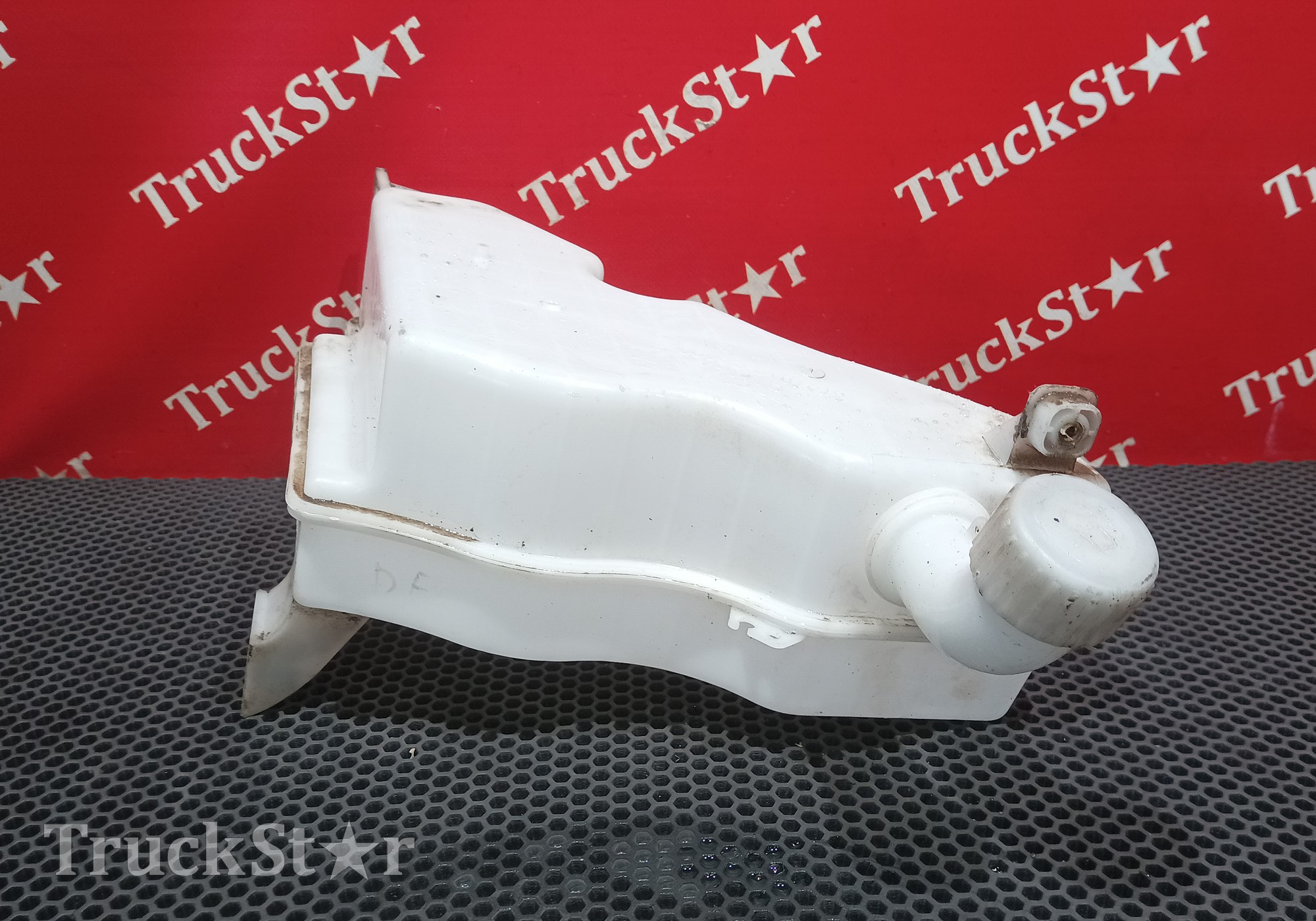3747010C6100 Бачок омывателя лобового стекла 2024г для DongFeng GX DFH4180