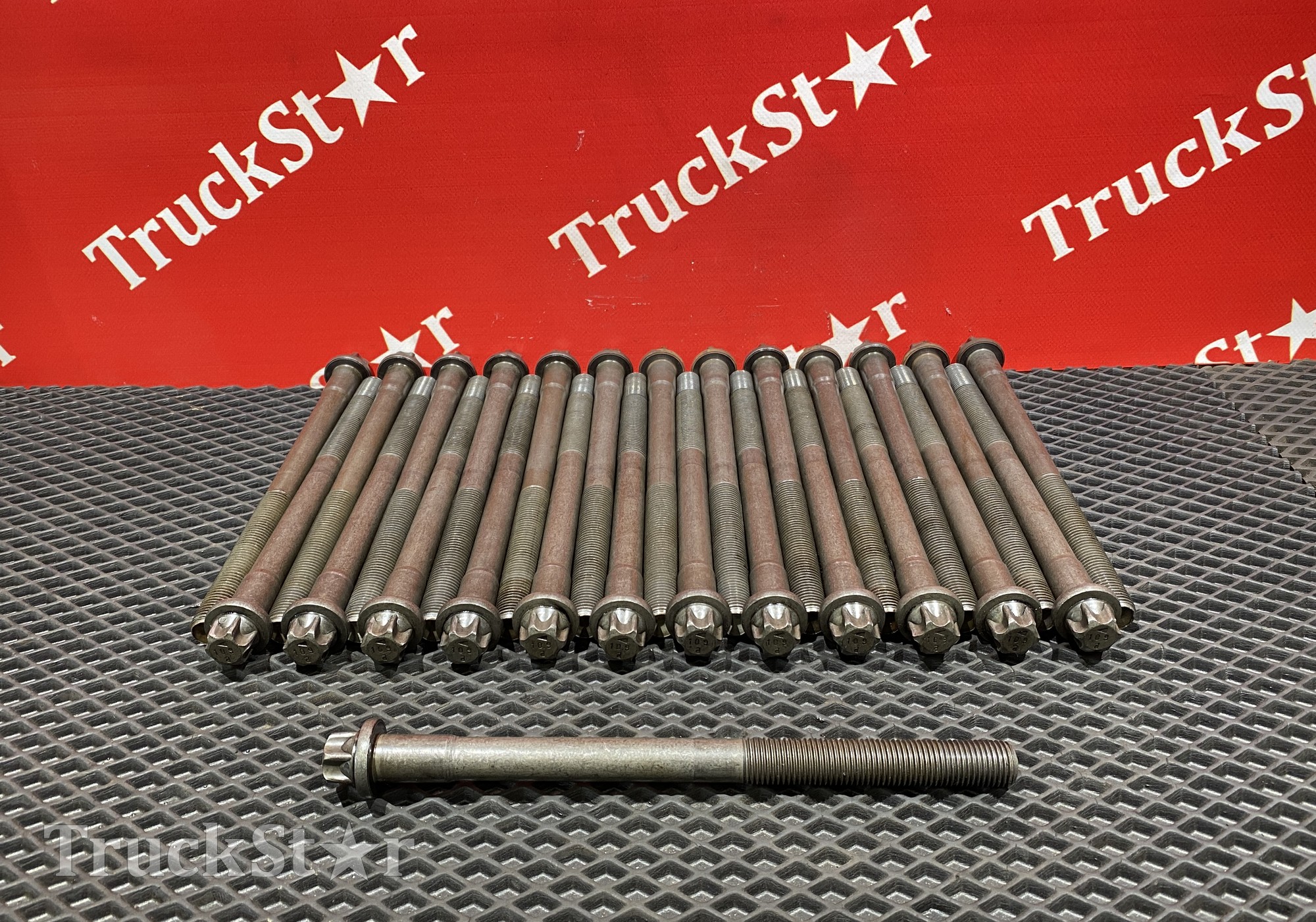 51900200470 Комплект болтов ГБЦ для Man TGS