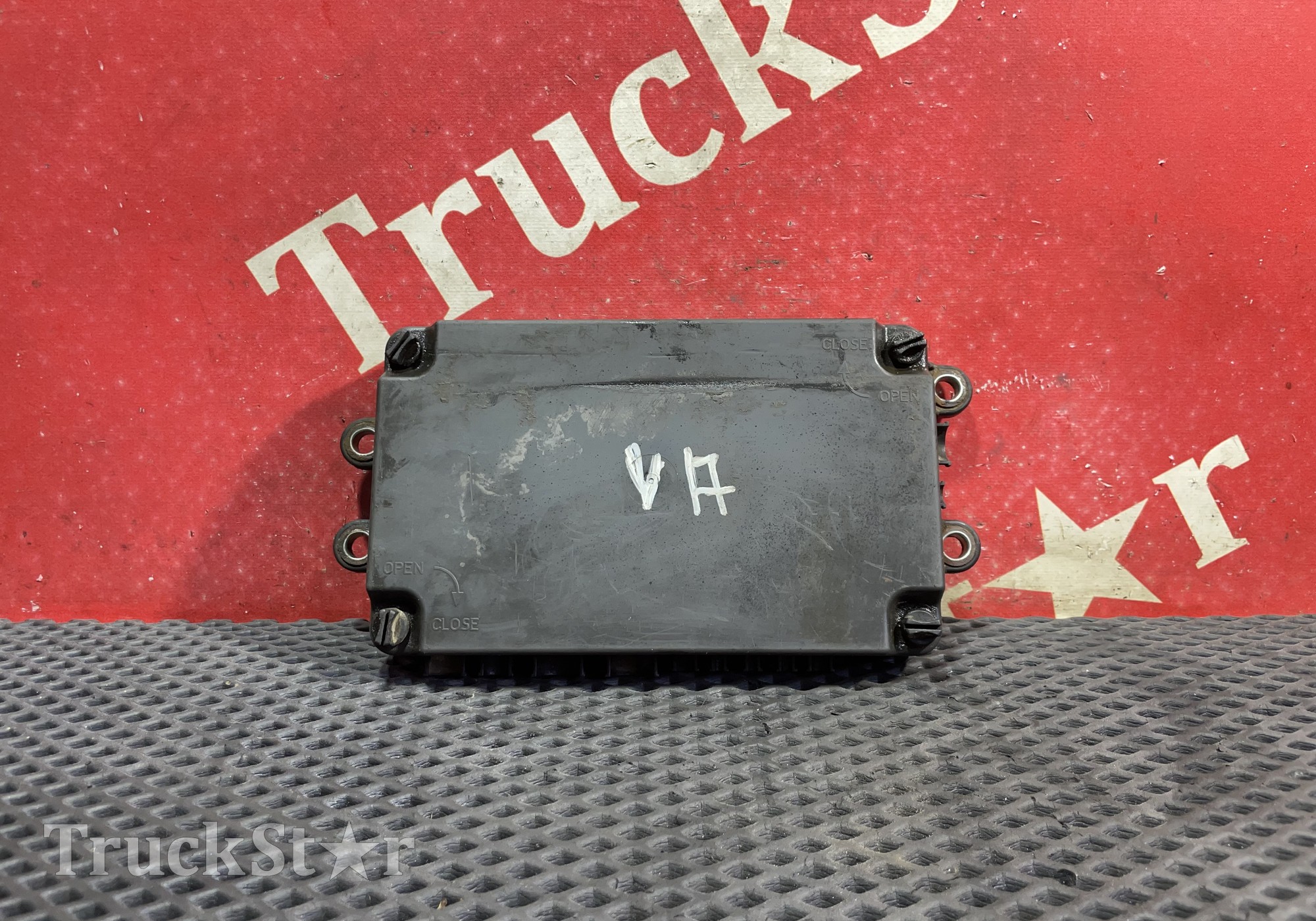 21717590 Блок силовых предохранителей 2019 г. для Volvo FM