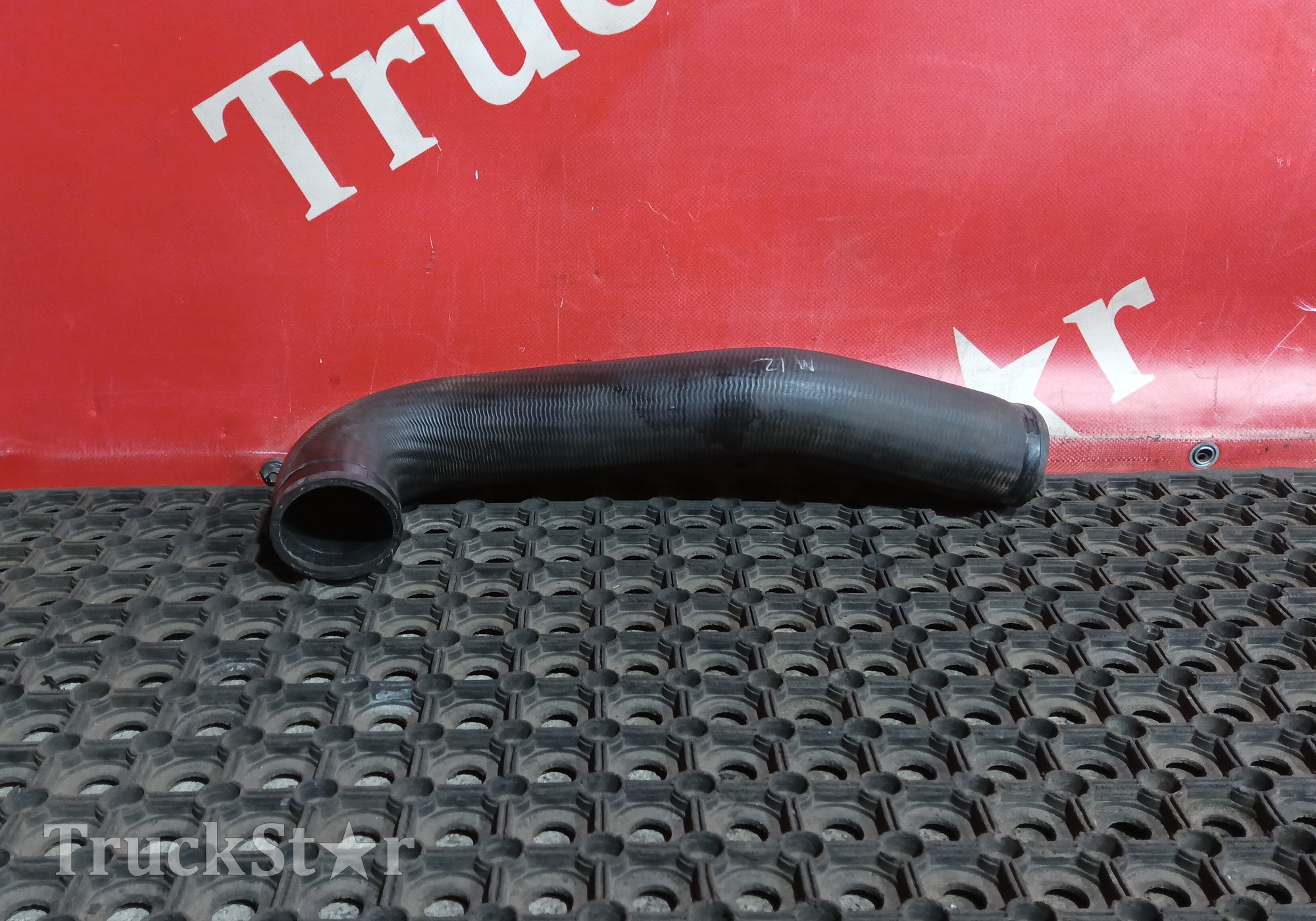 81963010965 Патрубок радиатора 2019 г. для Man TGX