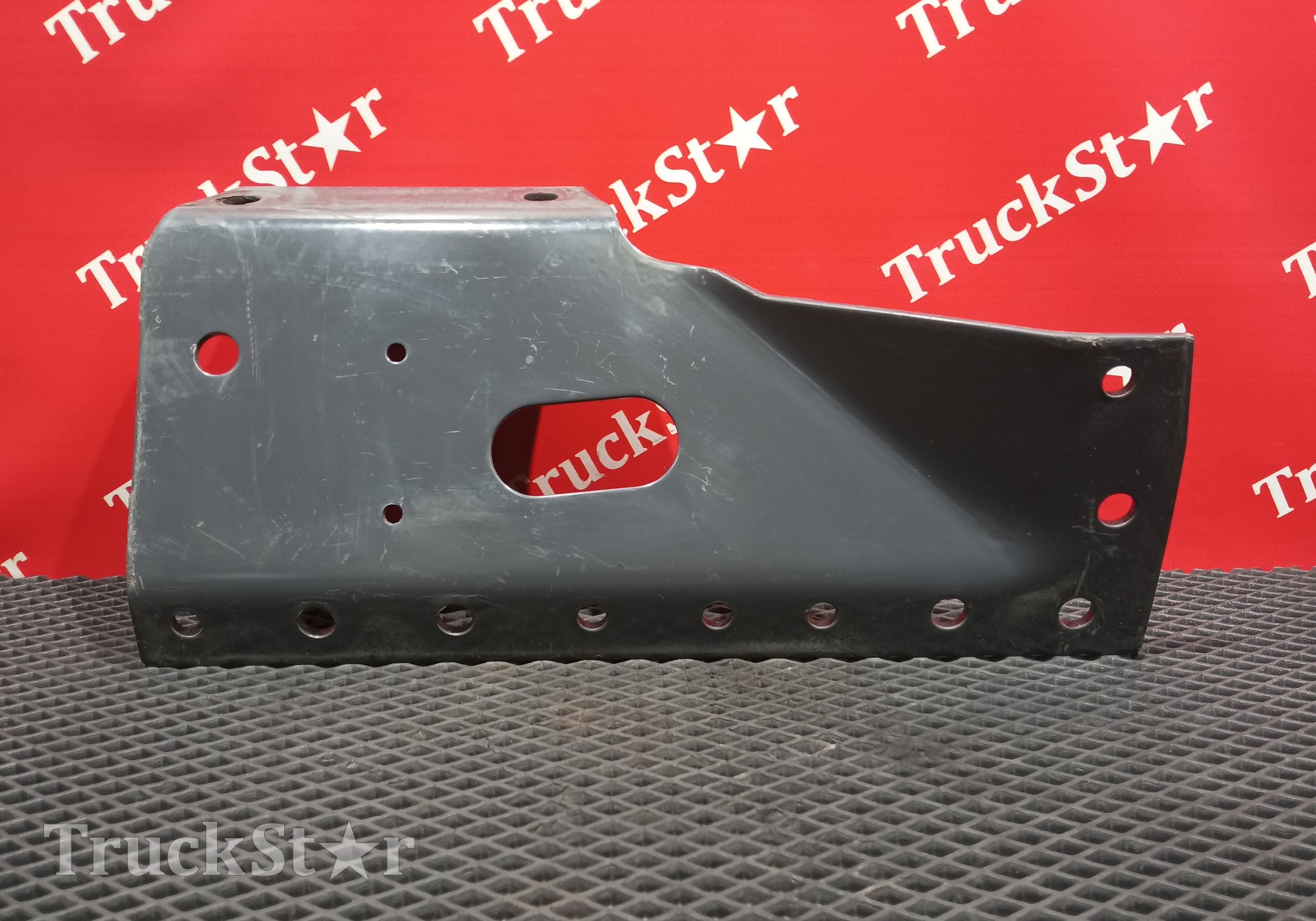 1854087 Кронштейн траверсы левый для Scania 4-series S (с 1995 по 2007)