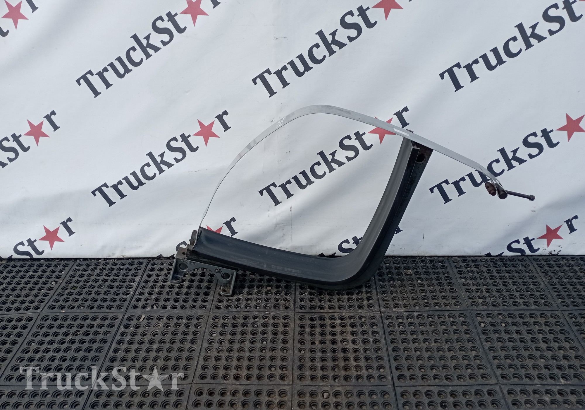 WG9925550060 Кронштейн топливного бака для Sinotruk Sitrak C7H