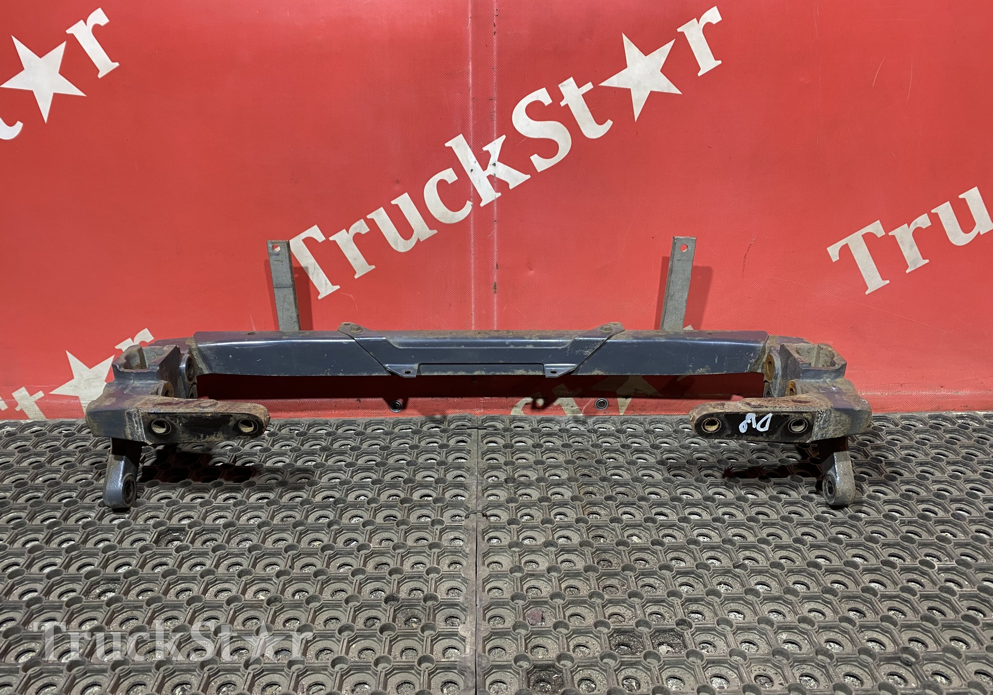 1293864 Кронштейн подножек обслуживания для Daf XF105