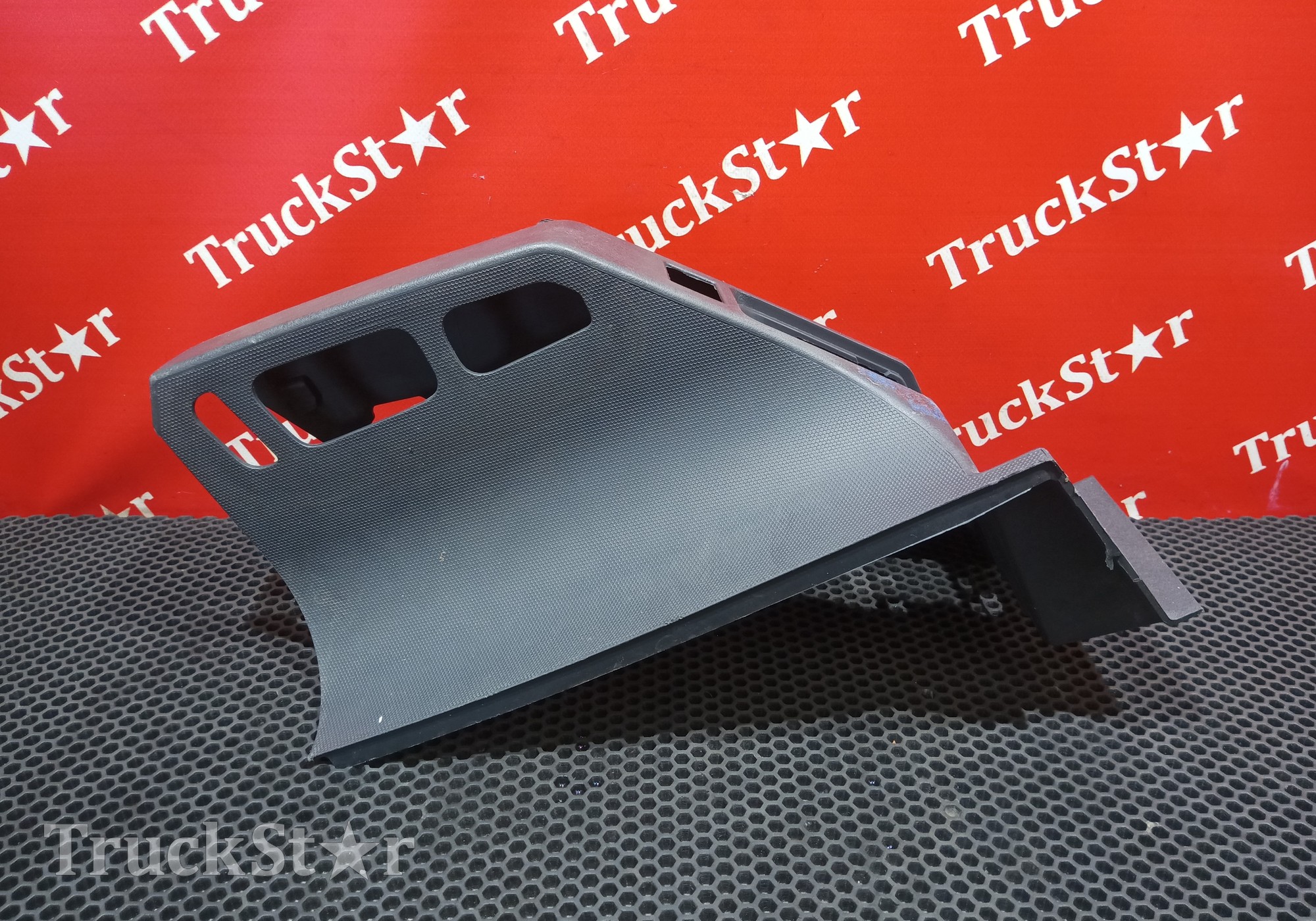 7482280863 Накладка торпедо 2020г. для Renault T (с 2013)