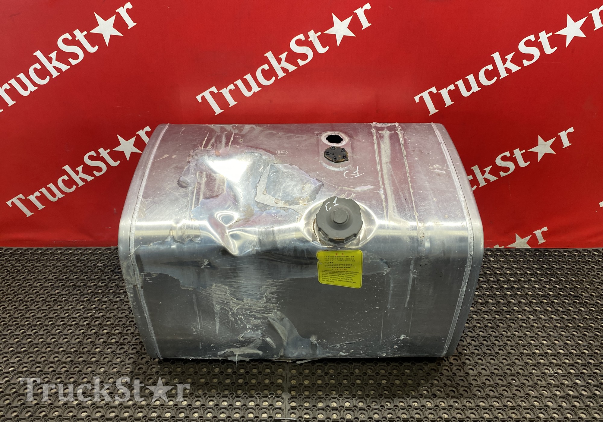 WG9925555003 Бак топливный 400 L 2023г для Sinotruk Sitrak C7H