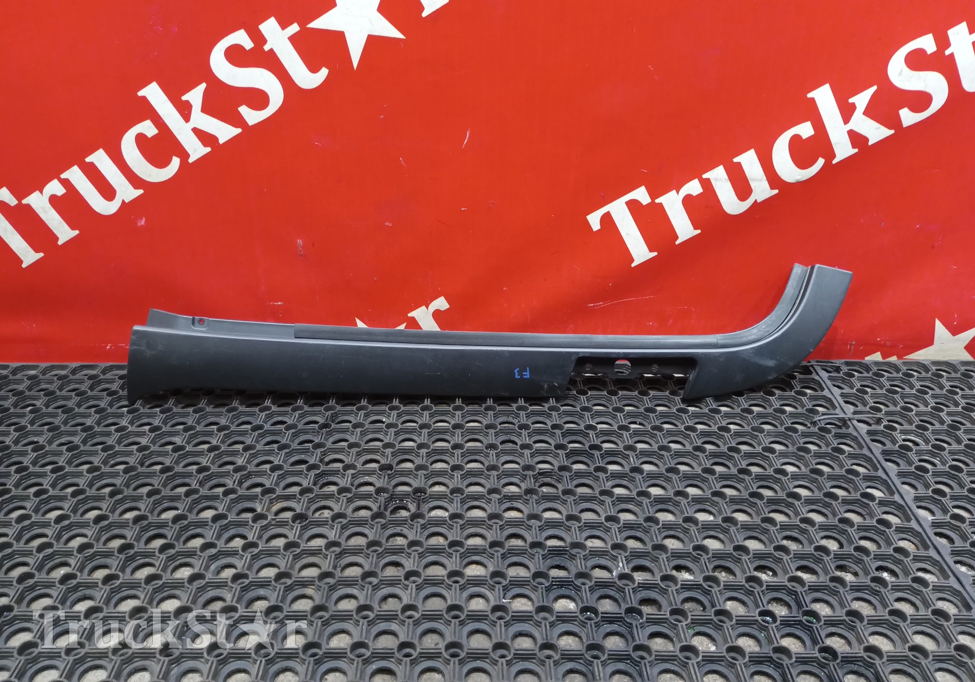 H4541010601A0 Накладка двери правая 2023 г для Foton Auman EST