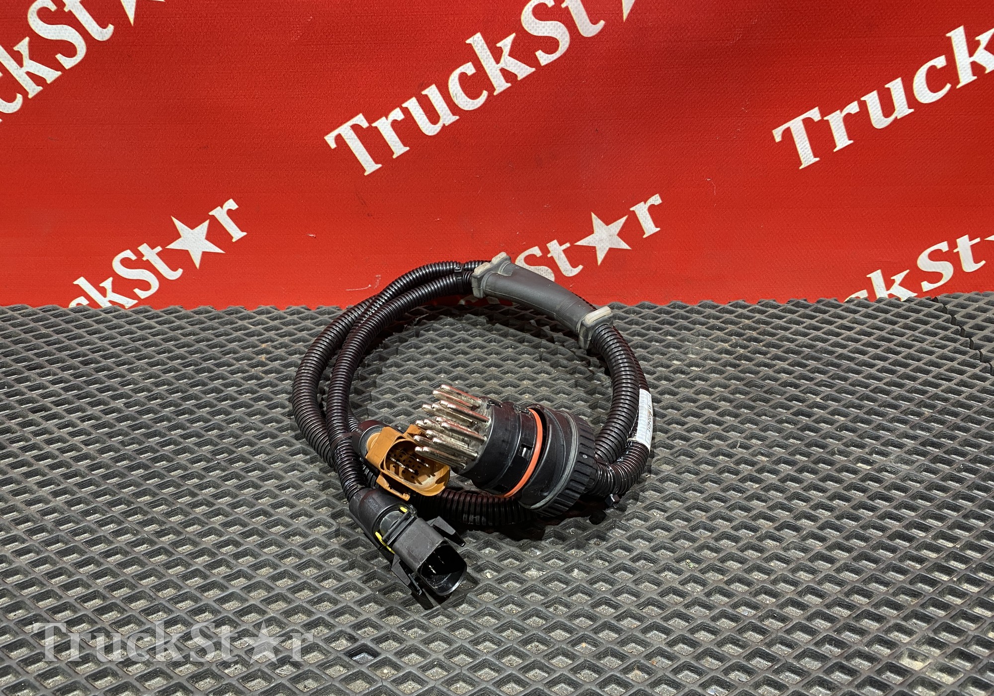 81254326212 Провод перекидки 2019г для Man TGM