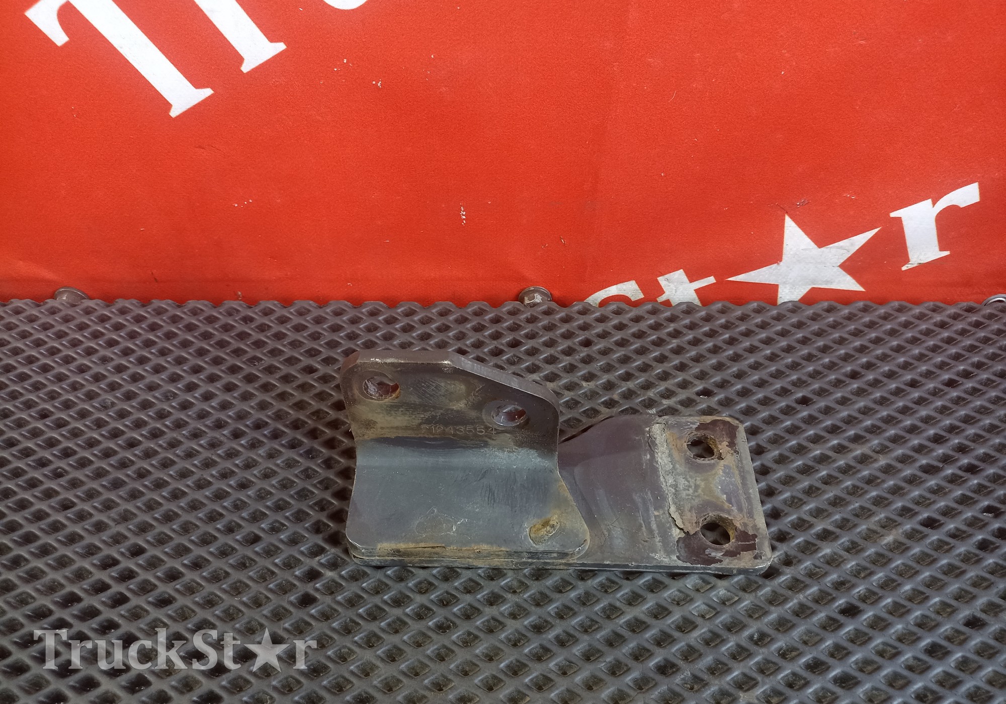 21243554 Кронштейн перекидок для Volvo