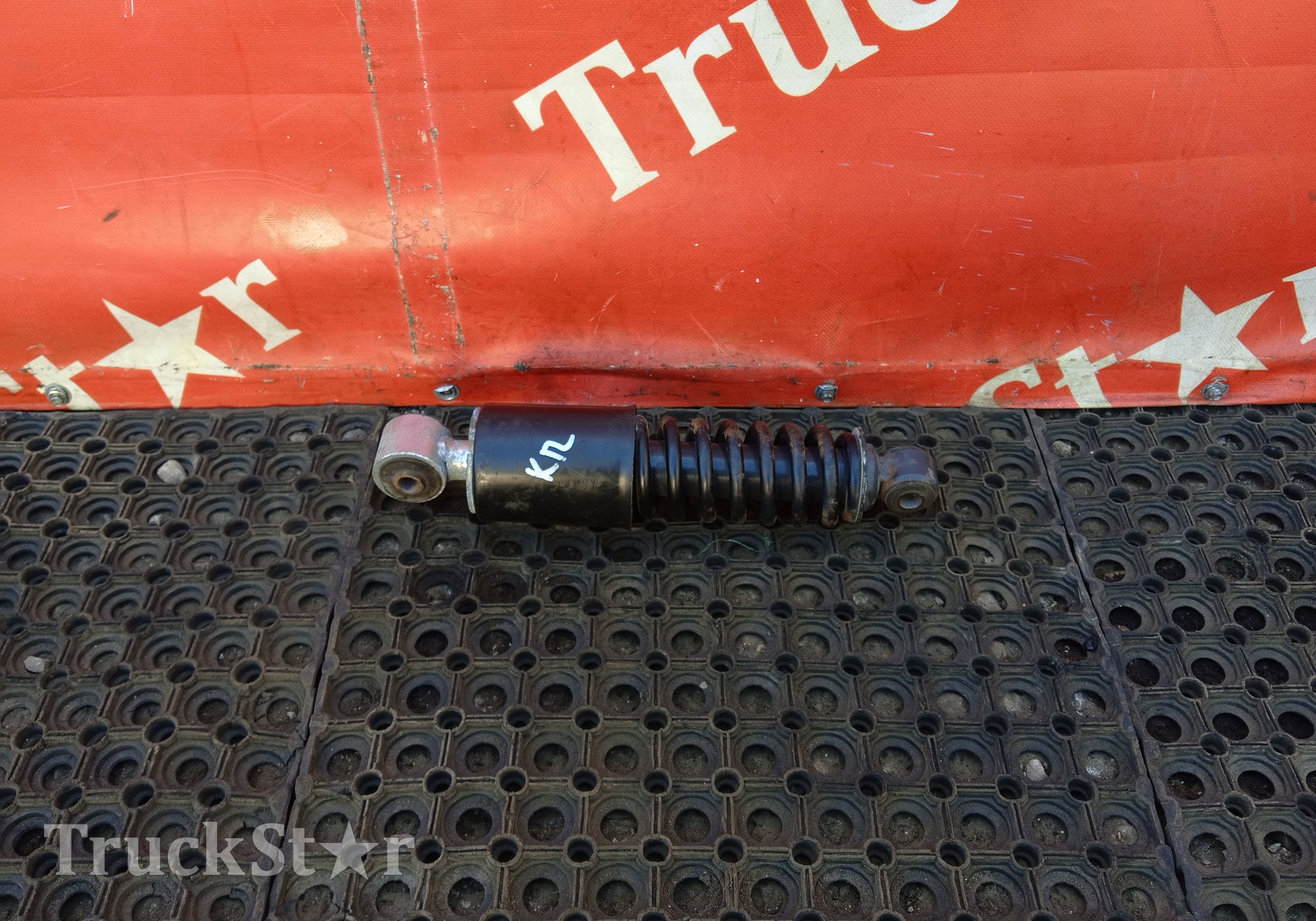 A9408904619 Амортизатор кабины передний 2018г. для Mercedes-Benz Axor