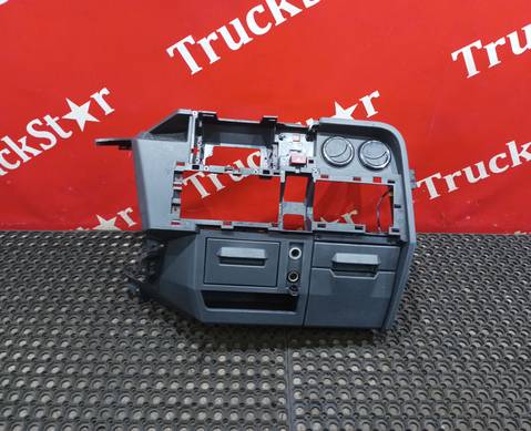 7484527808 Корпус панели приборов 2016г для Renault T (с 2013)