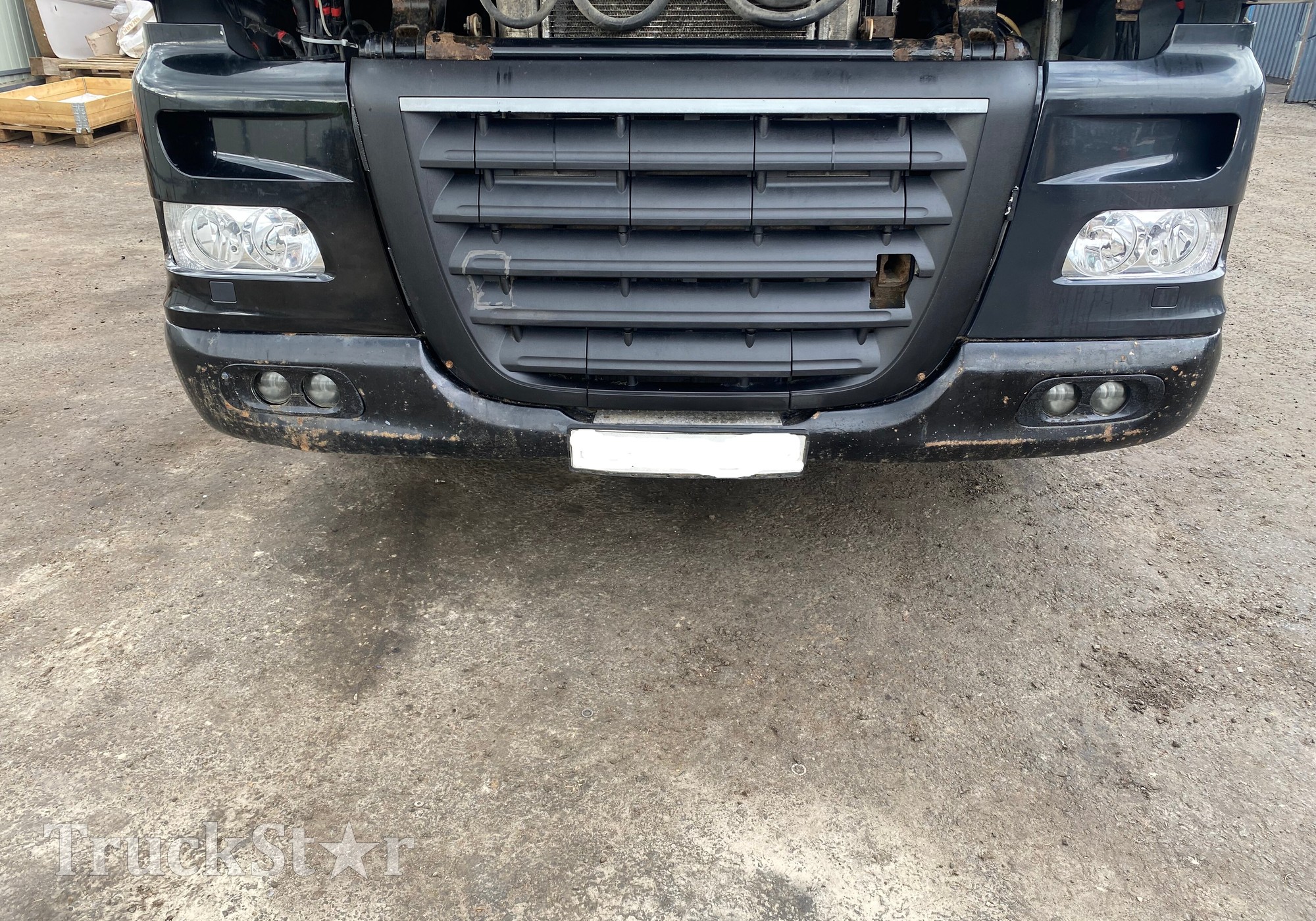 1825008 Бампер передний для Daf XF105 (с 2005)