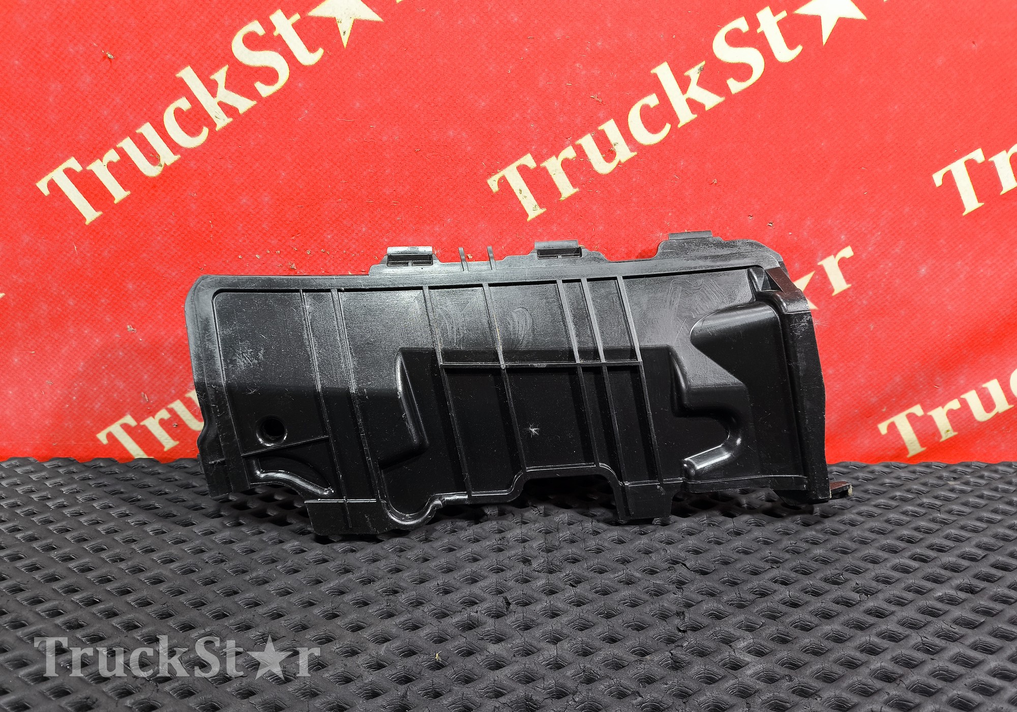 7482359802 Заглушка передней панели 2016г. для Renault T (с 2013)