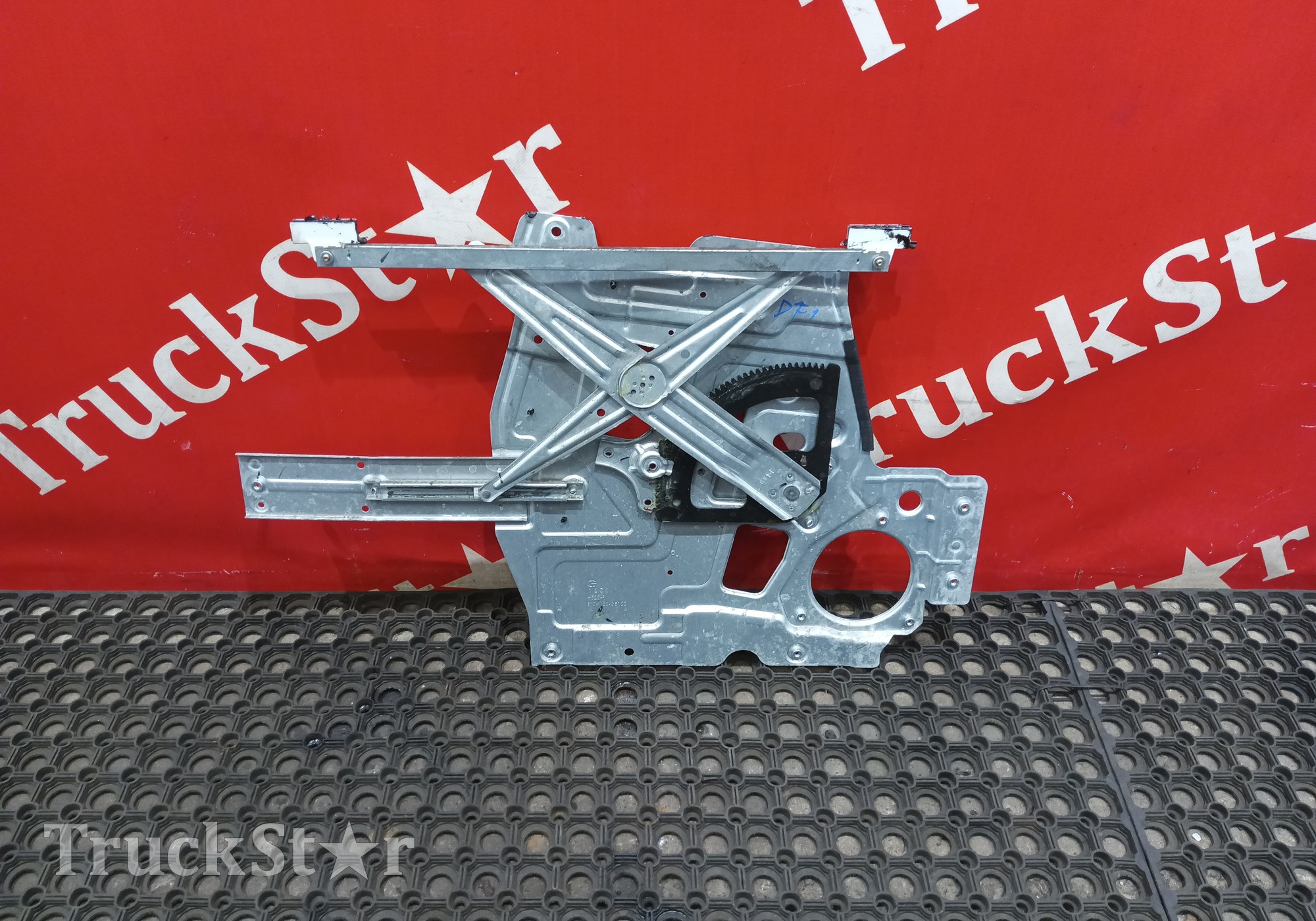 6104020C6100 Стеклоподъемник правый 2023г для DongFeng GX DFH4180