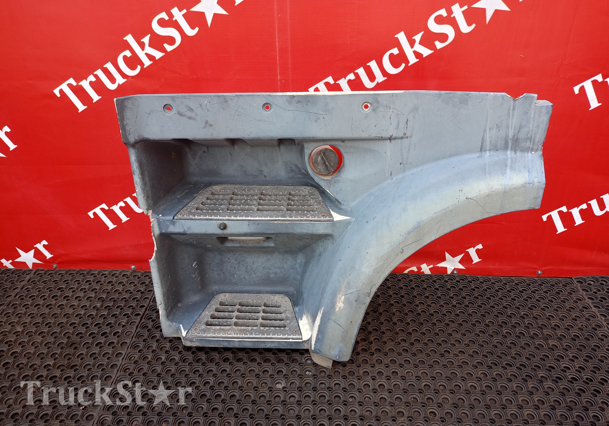 1836304 Корпус подножек левый для Daf XF95