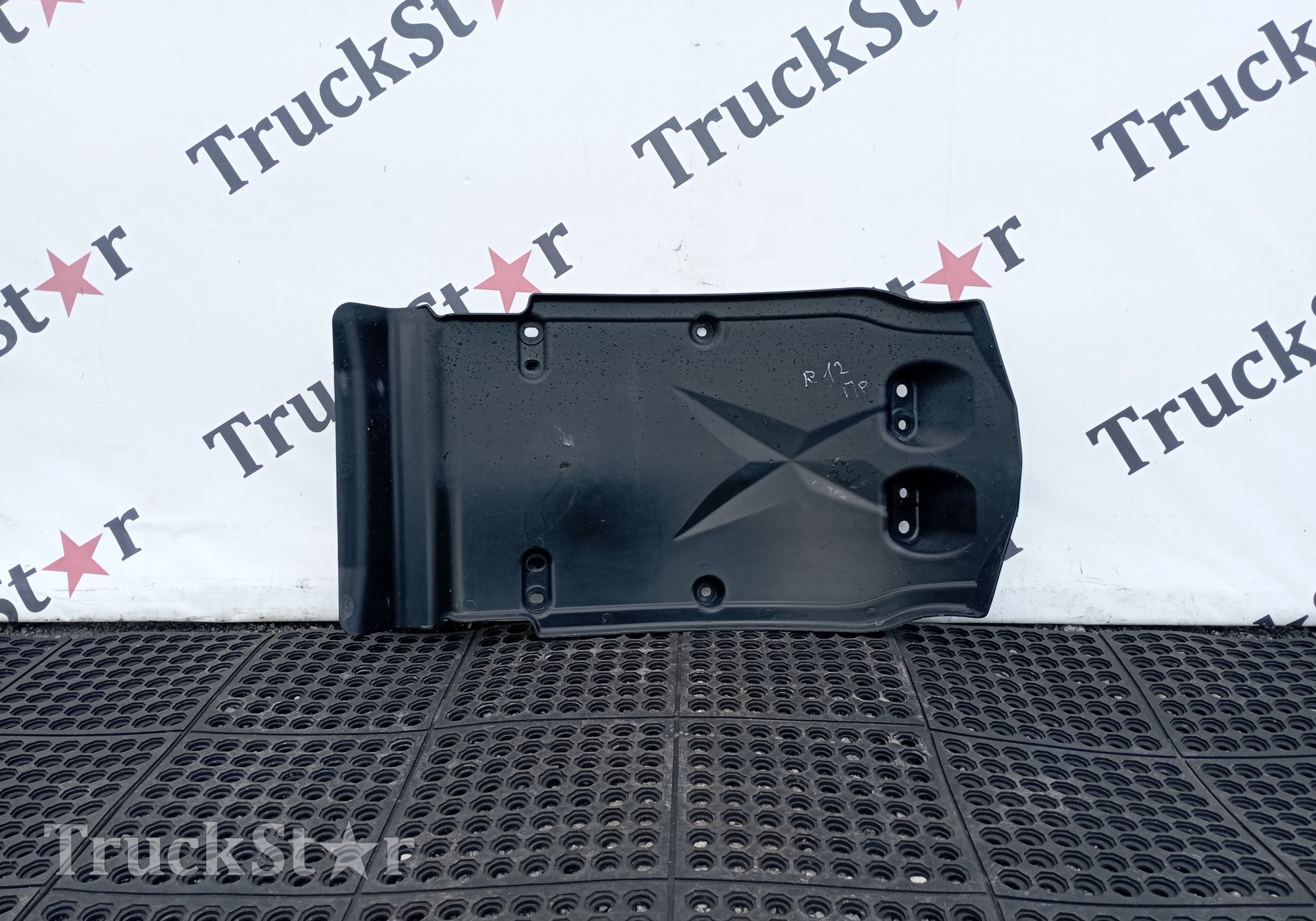 7482212926 Крыло переднее верхняя часть для Renault T (с 2013)
