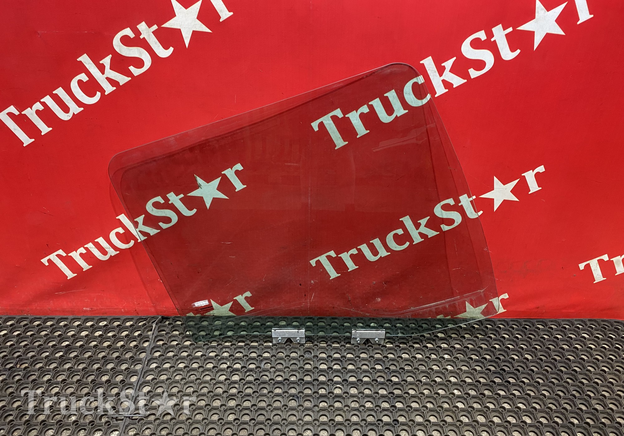712W626450036 Стекло двери правой 2022г для Sinotruk Sitrak C7H MAX