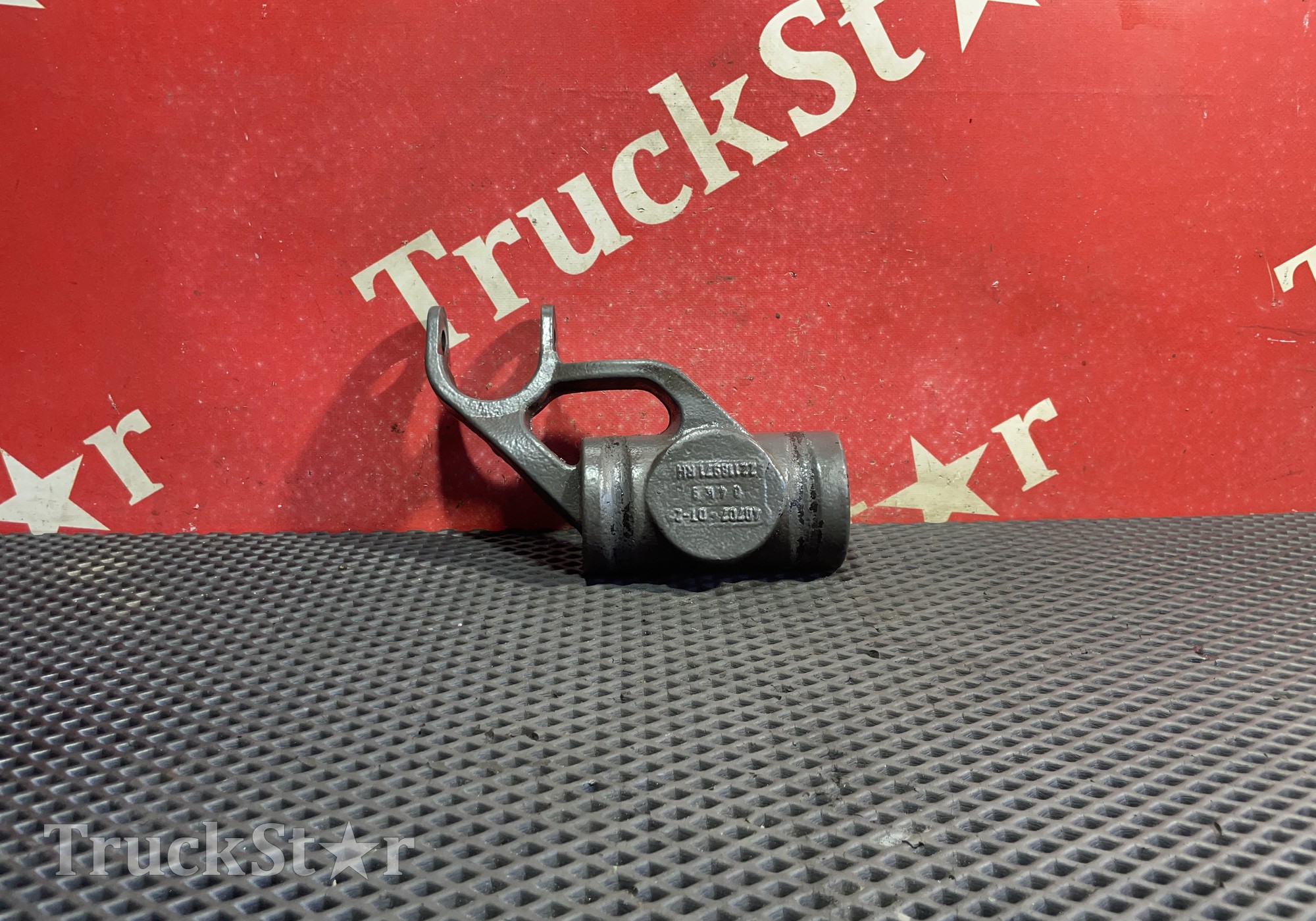 22118969 Кронштейн амортизатора 2019 г. для Volvo FM
