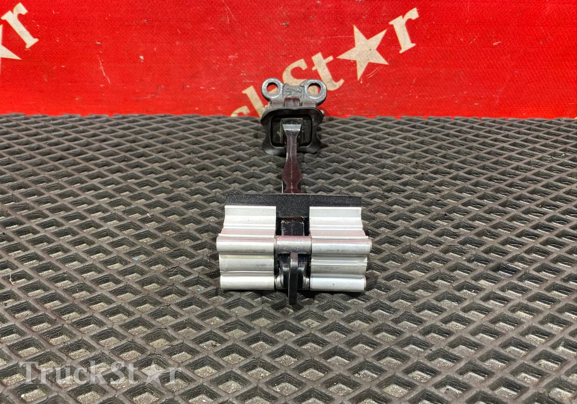 6101300C6101 Ограничитель двери 2024г. для DongFeng GX DFH4180