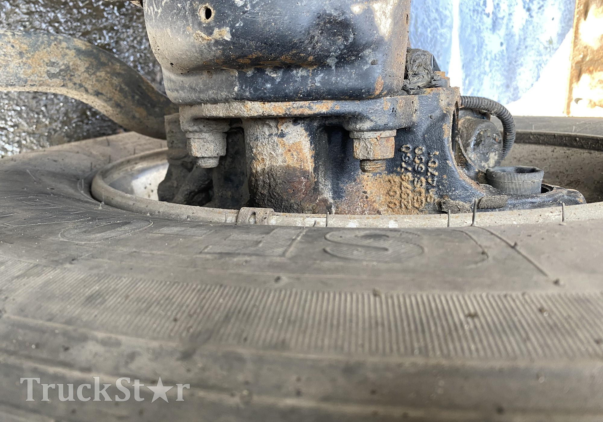 53603501011 Суппорт передний левый 2018г для КАМАЗ 5490