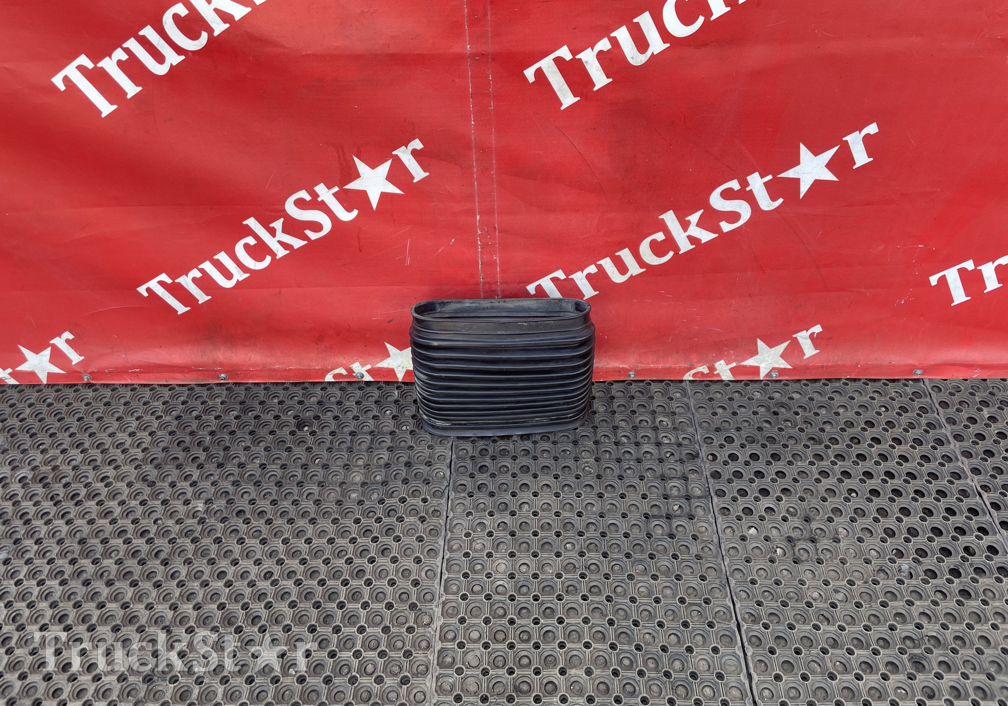 21288835 Гофра воздуховода для Volvo FM