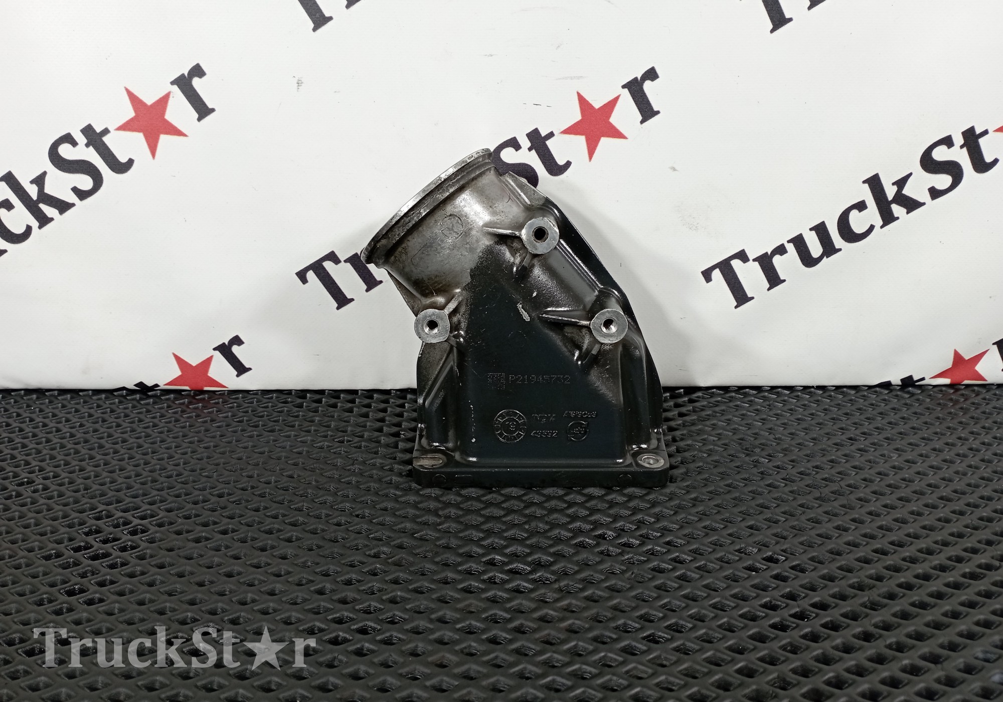7421945732 Патрубок интеркулера 2020г. для Renault T