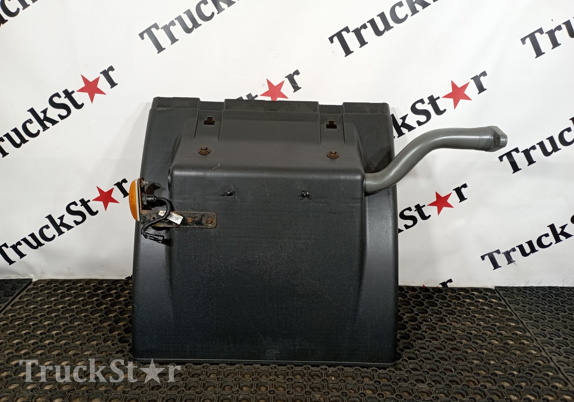WG9925955067 Крыло заднее правое передняя часть 2023г. для Sinotruk Sitrak C7H