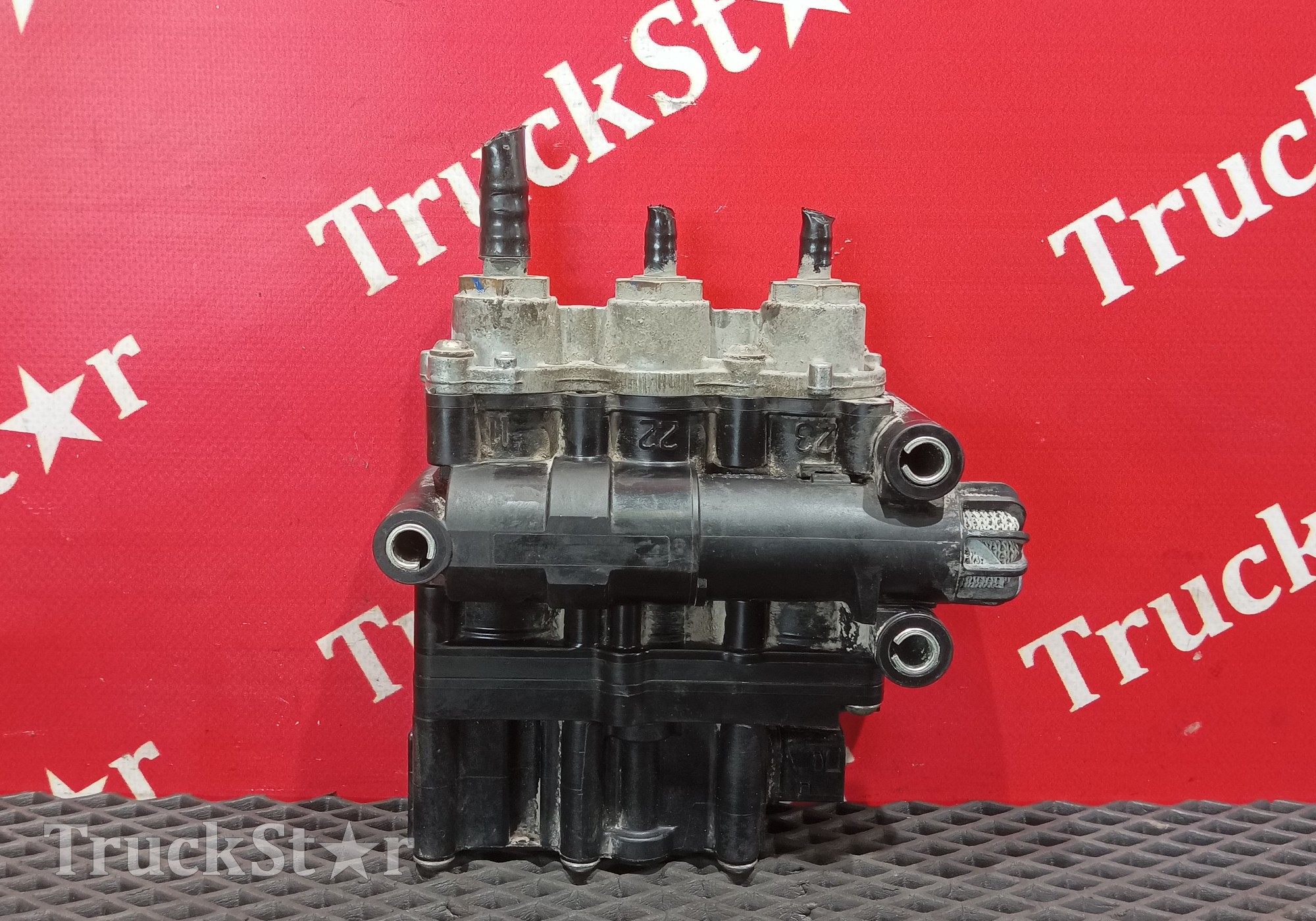 AZ900036000001 Кран уровня пола главный 2023г для Faw J7