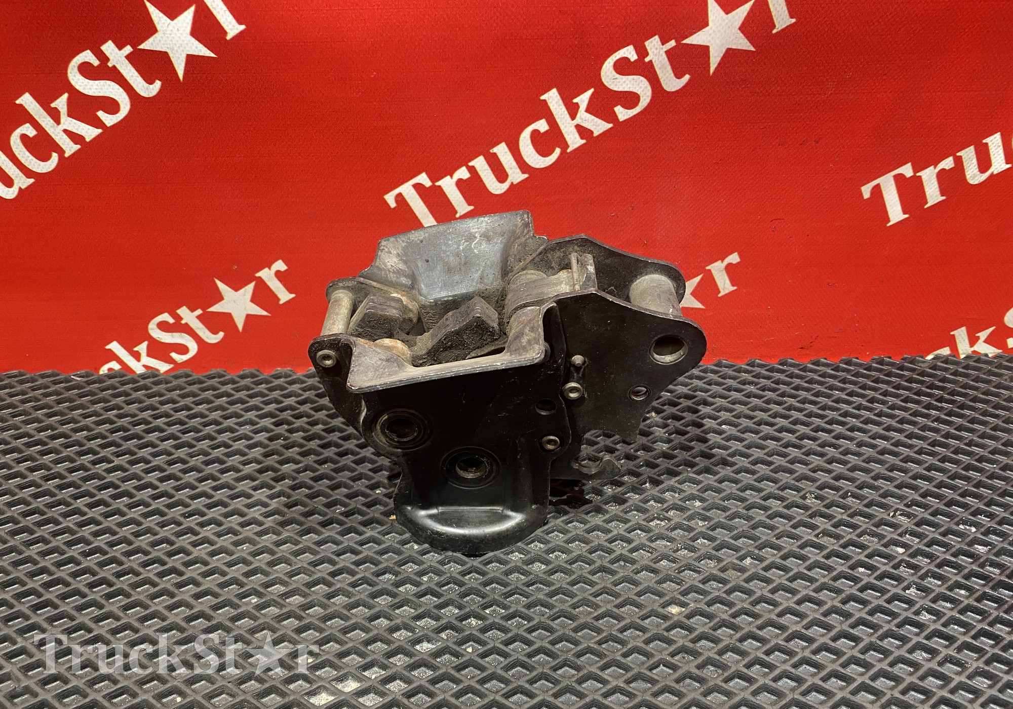 7422247241 Замок кабины для Volvo FM III (с 2013)