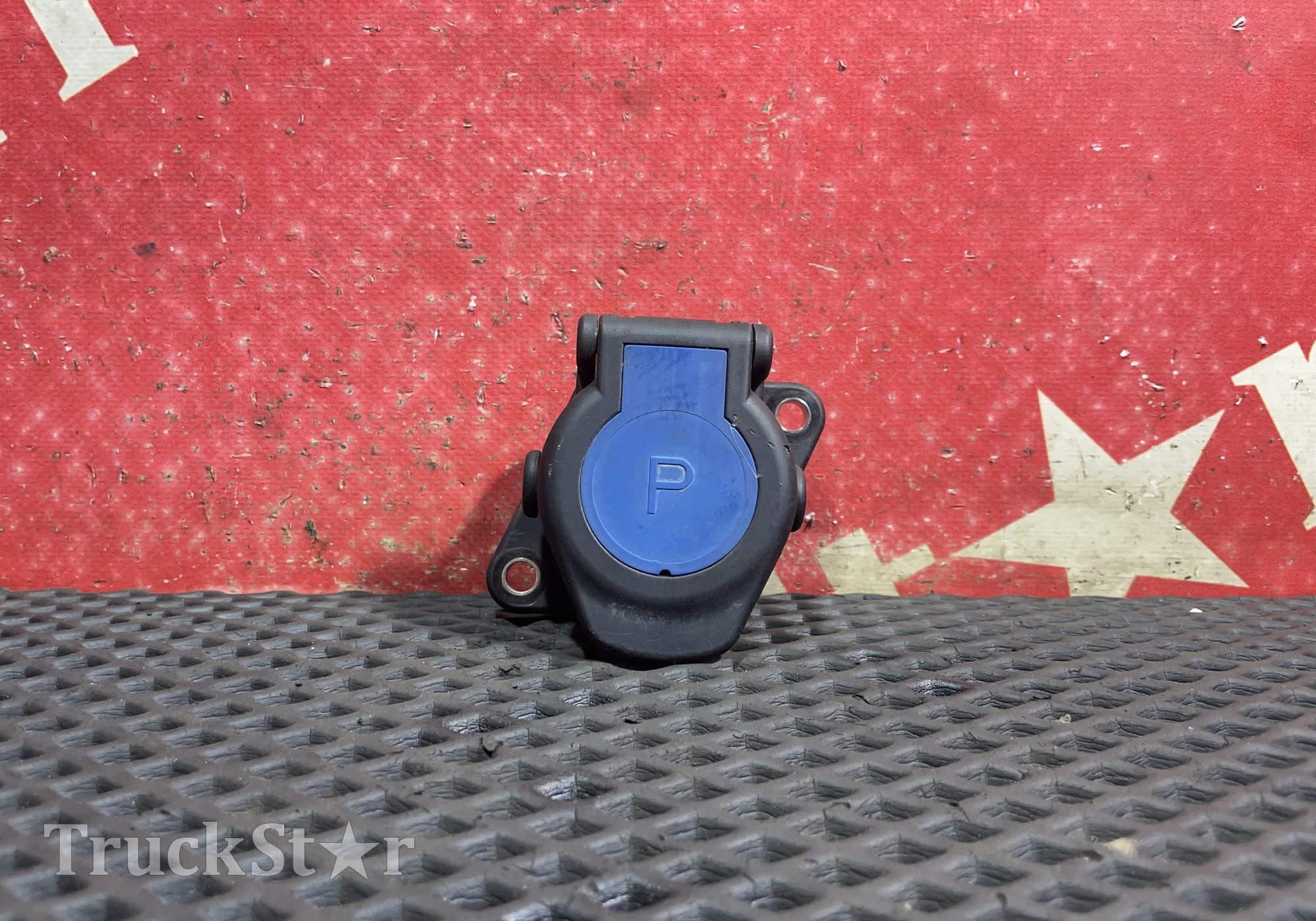 21680295 Корпус розетки 2019 г. для Volvo FH