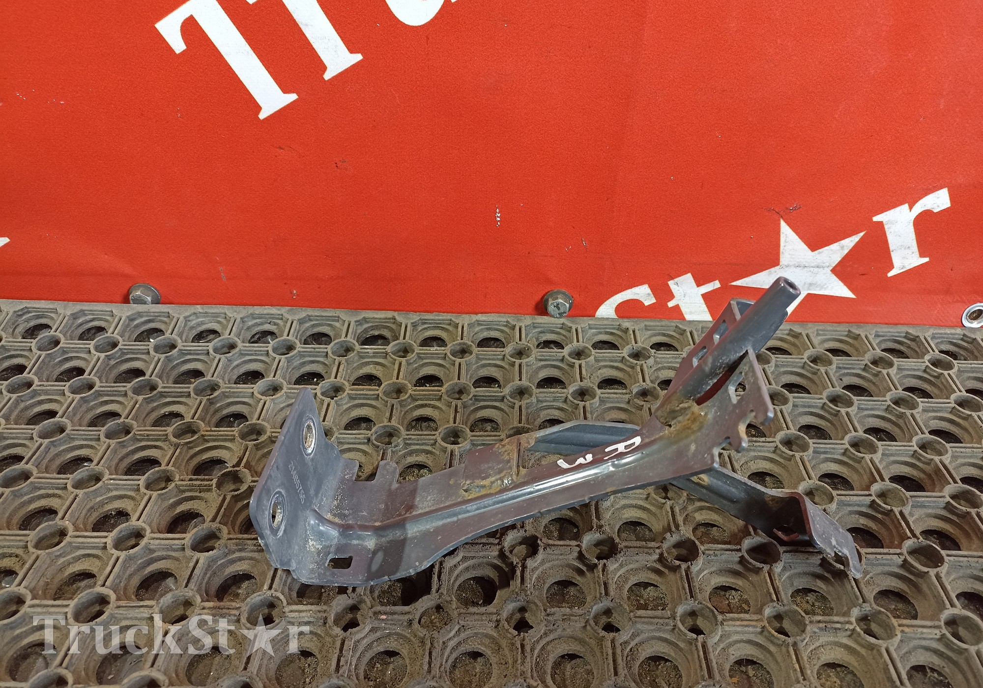 21465755 Кронштейн проводки для Volvo
