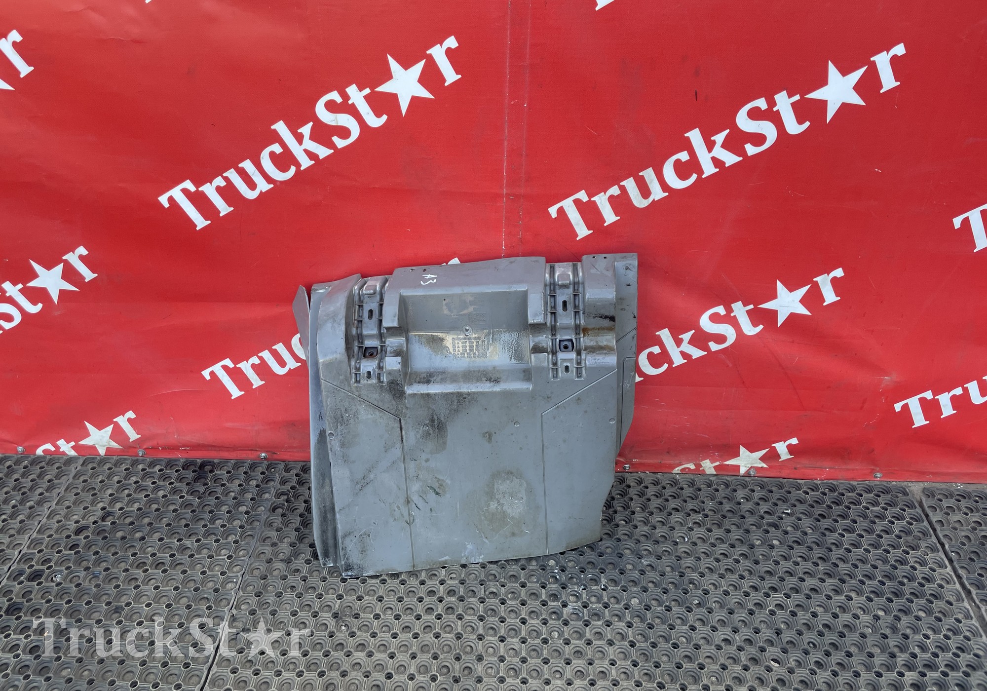 9305200119 Крыло заднее передняя часть для Mercedes-Benz Axor I (с 2001 по 2004)