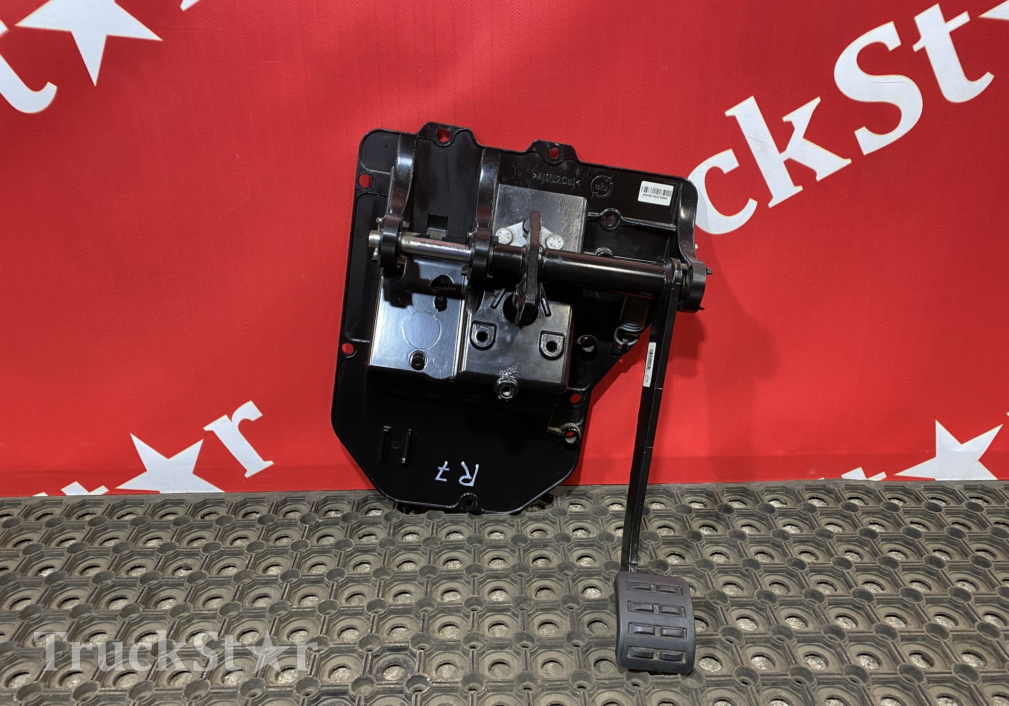 7482239553 Педальный узел 2018г для Renault T (с 2013)