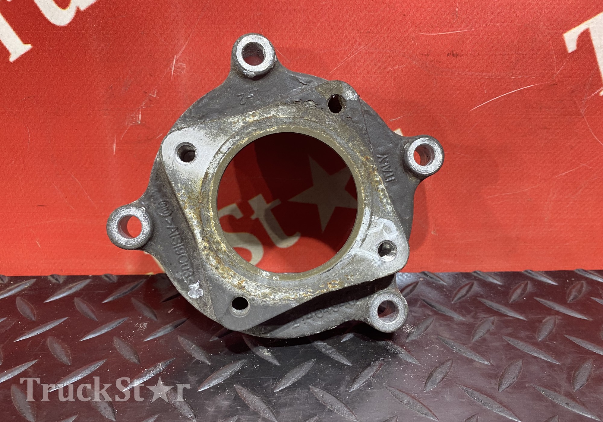 21464940 Крышка термостата для Volvo