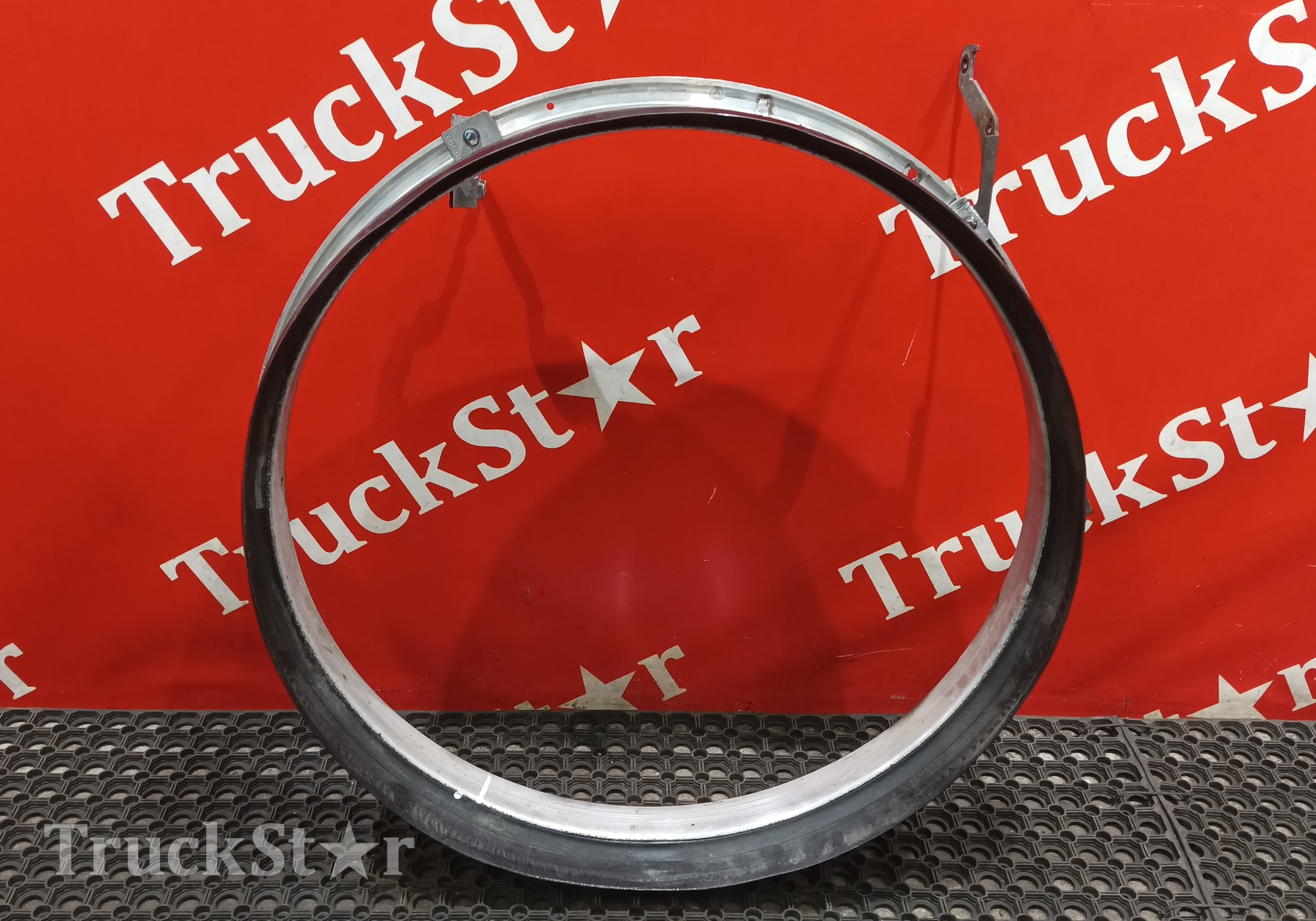 21135716 Кольцо диффузора 2020г. для Volvo FM