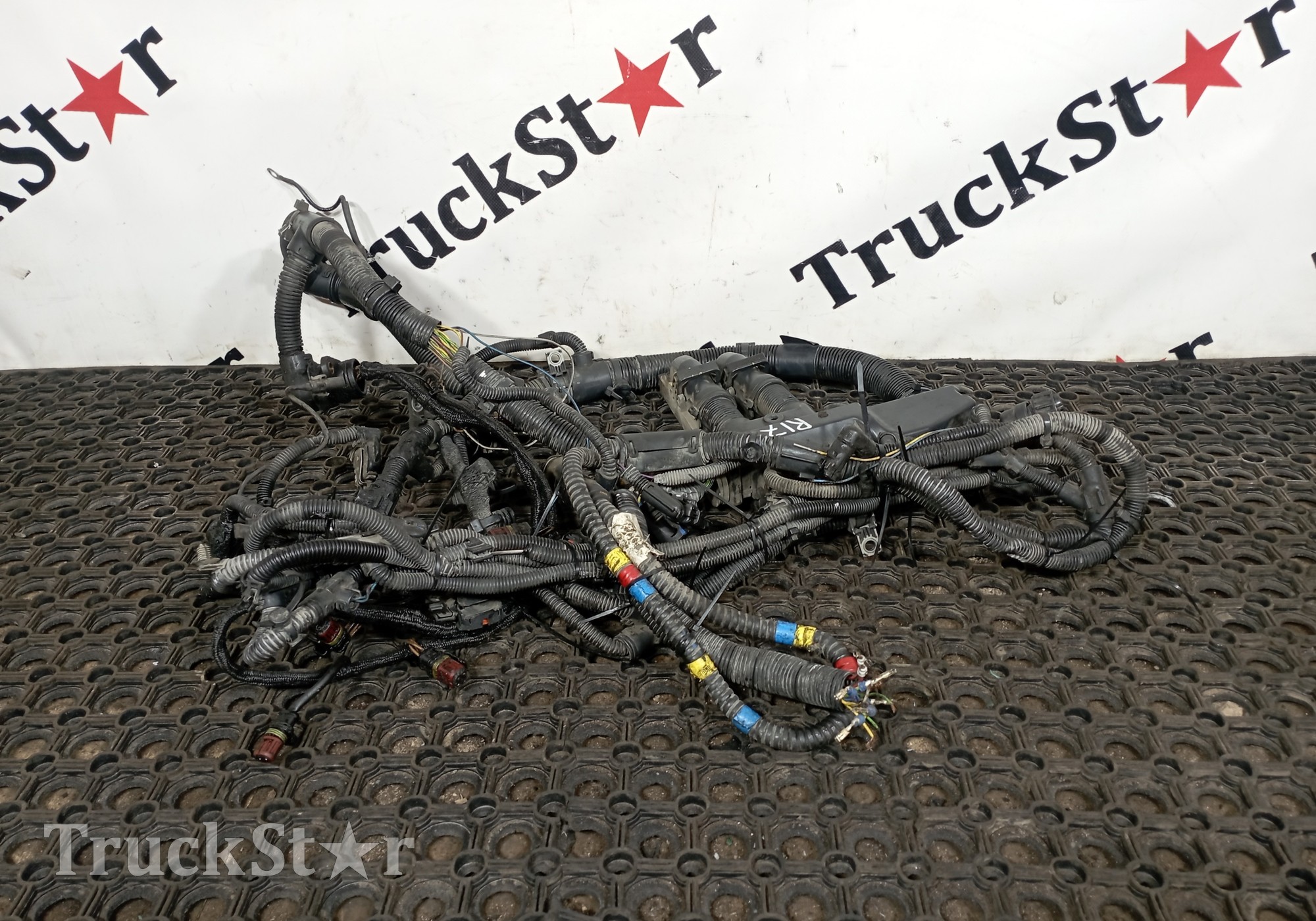 23026598 Проводка двигателя 2020г. для Renault T