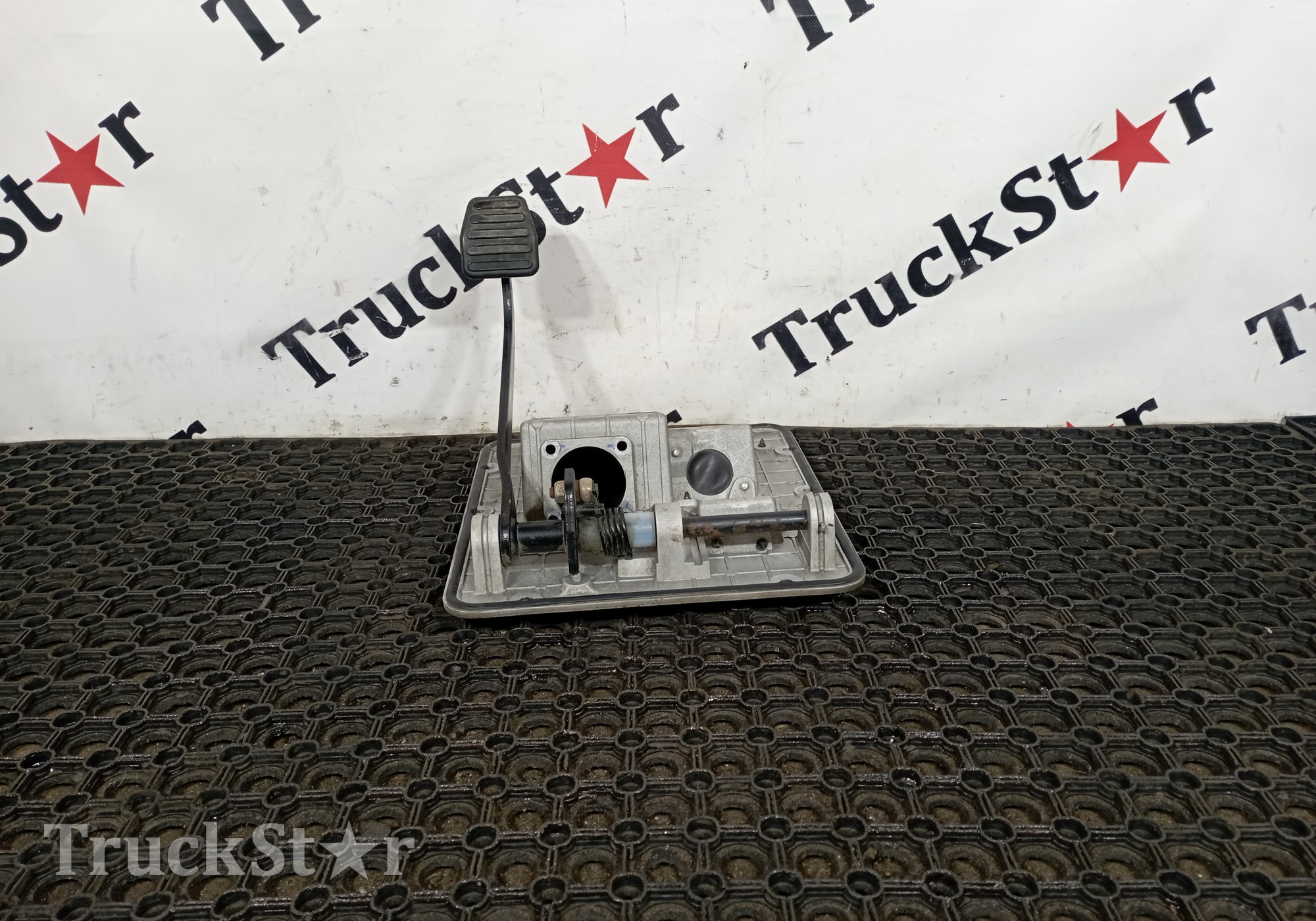 DZ9X259230301 Педальный узел 2023г. для Shacman X6000
