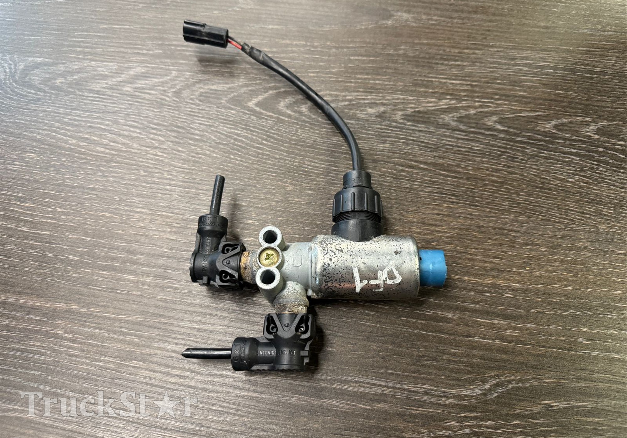 3754110H18A0 Клапан электромагнитный для DongFeng GX DFH4180