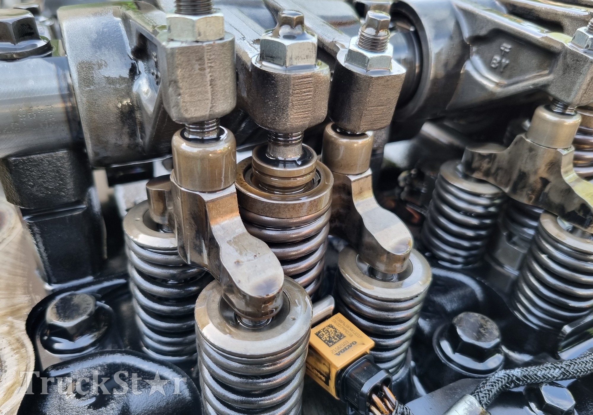 7420751464 Коромысло для Volvo FM