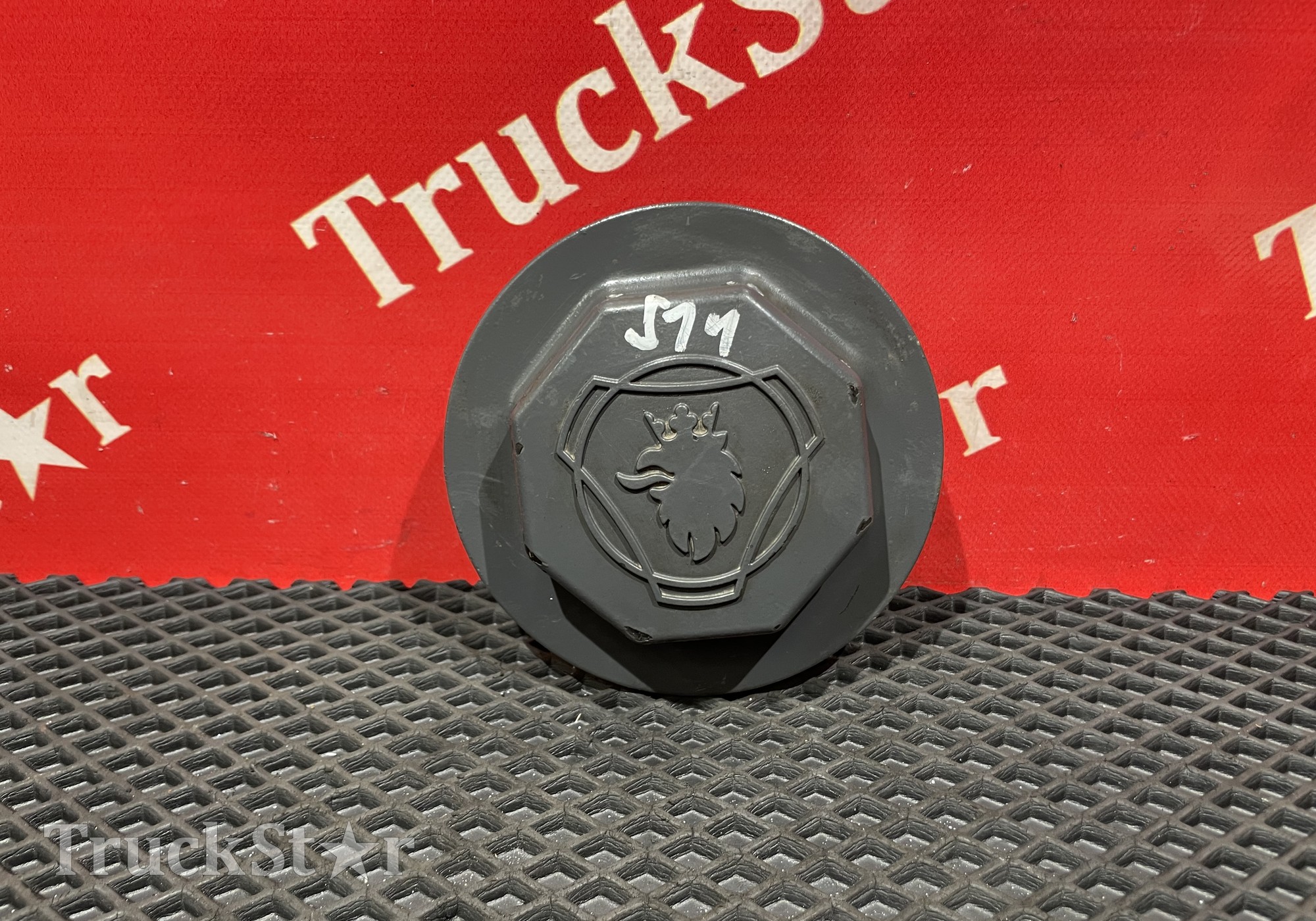 1864221 Крышка ступицы передней 2019г. для Scania 4-series