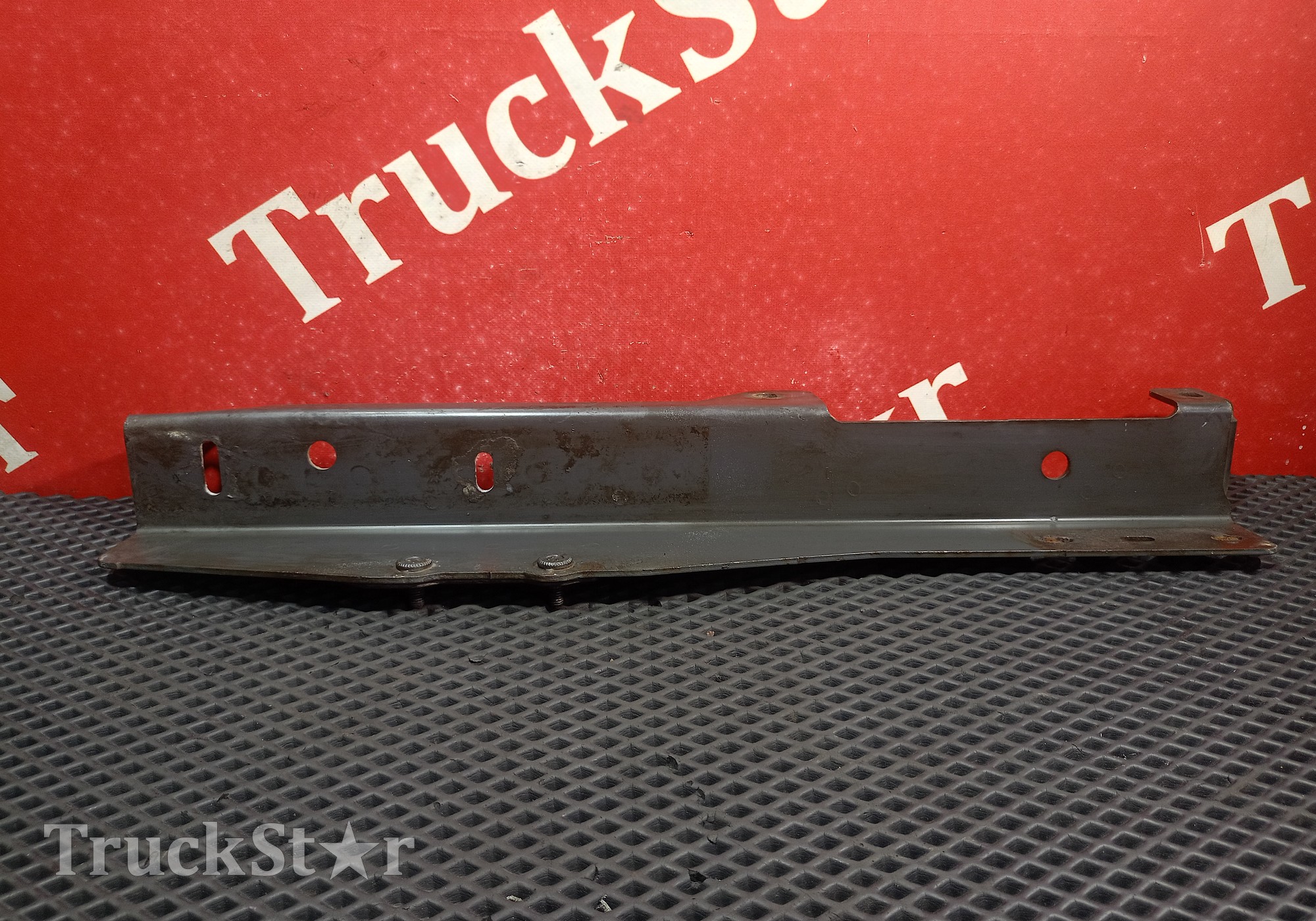 A9438803514 Кронштейн переднего бампера правый для Mercedes-Benz Actros