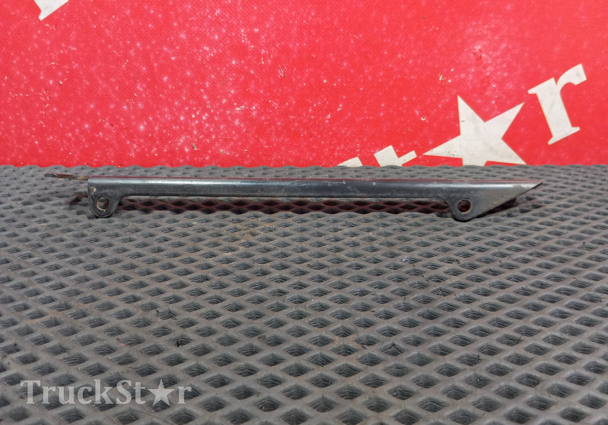 81416530013 Кронштейн подножки для Man TGX I (с 2007)