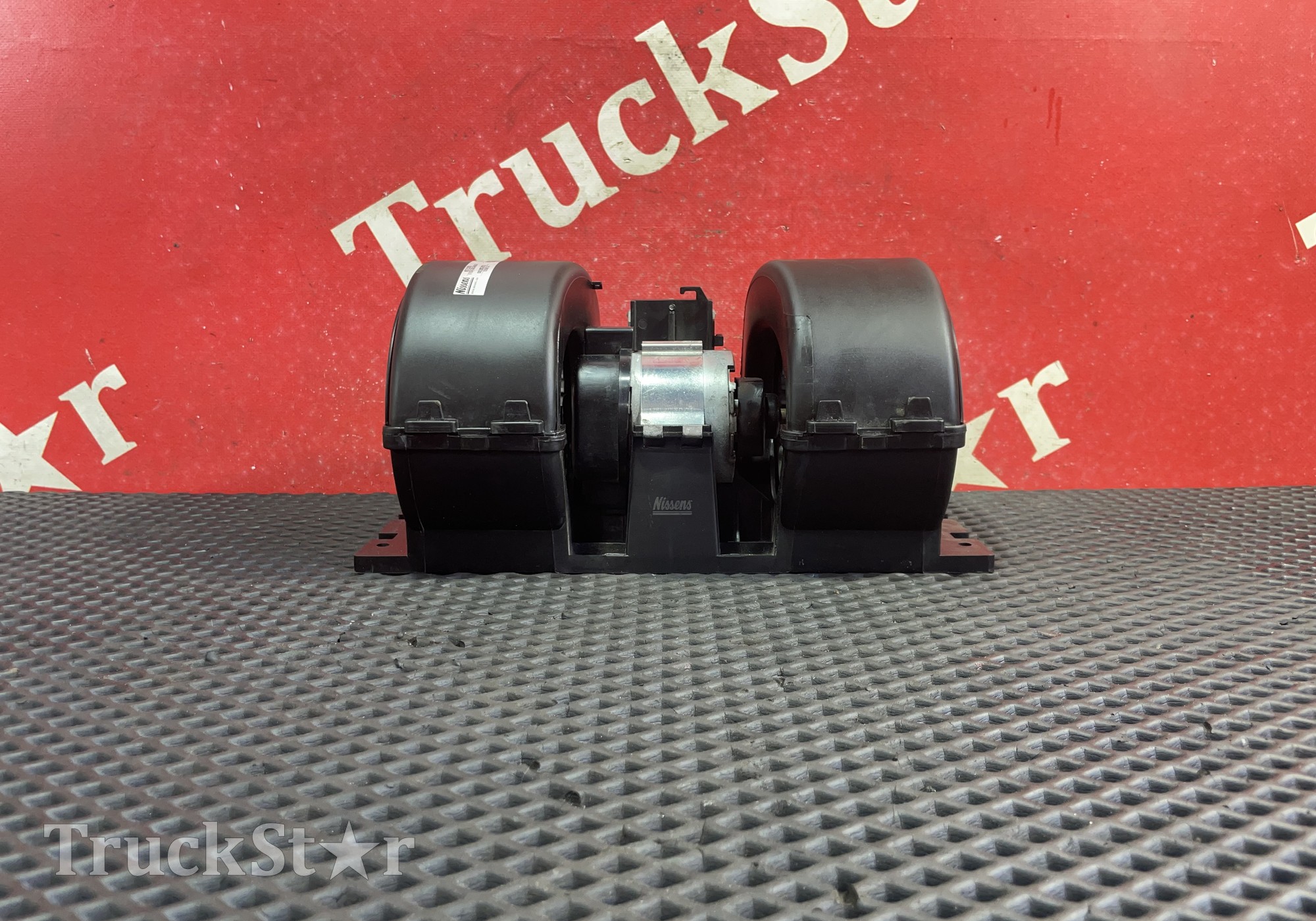 81619306098 Моторчик печки для Man TGM